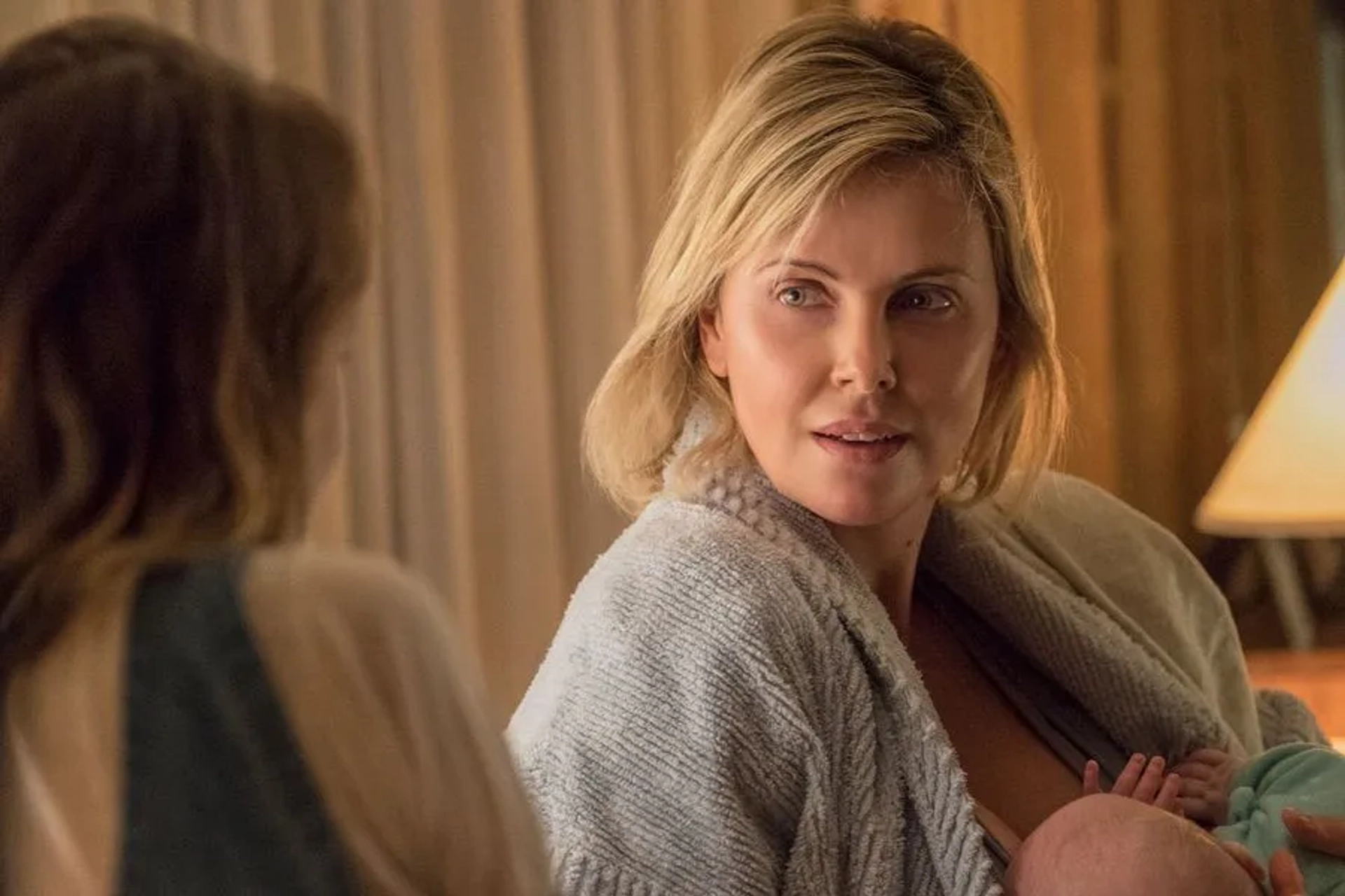 Charlize Theron and Mackenzie Davis in Tully (2018)