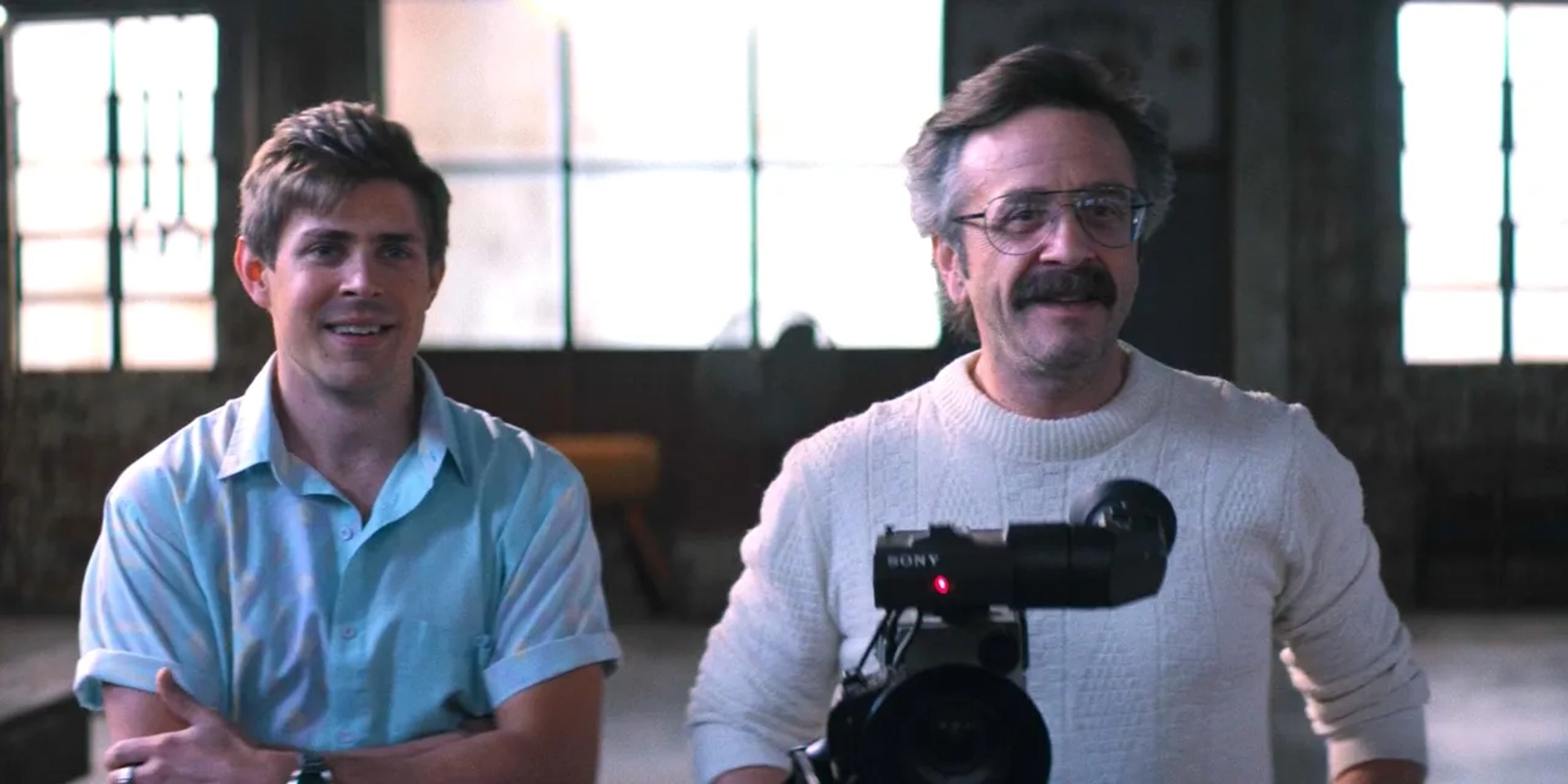 Marc Maron and Christopher Lowell in GLOW (2017)