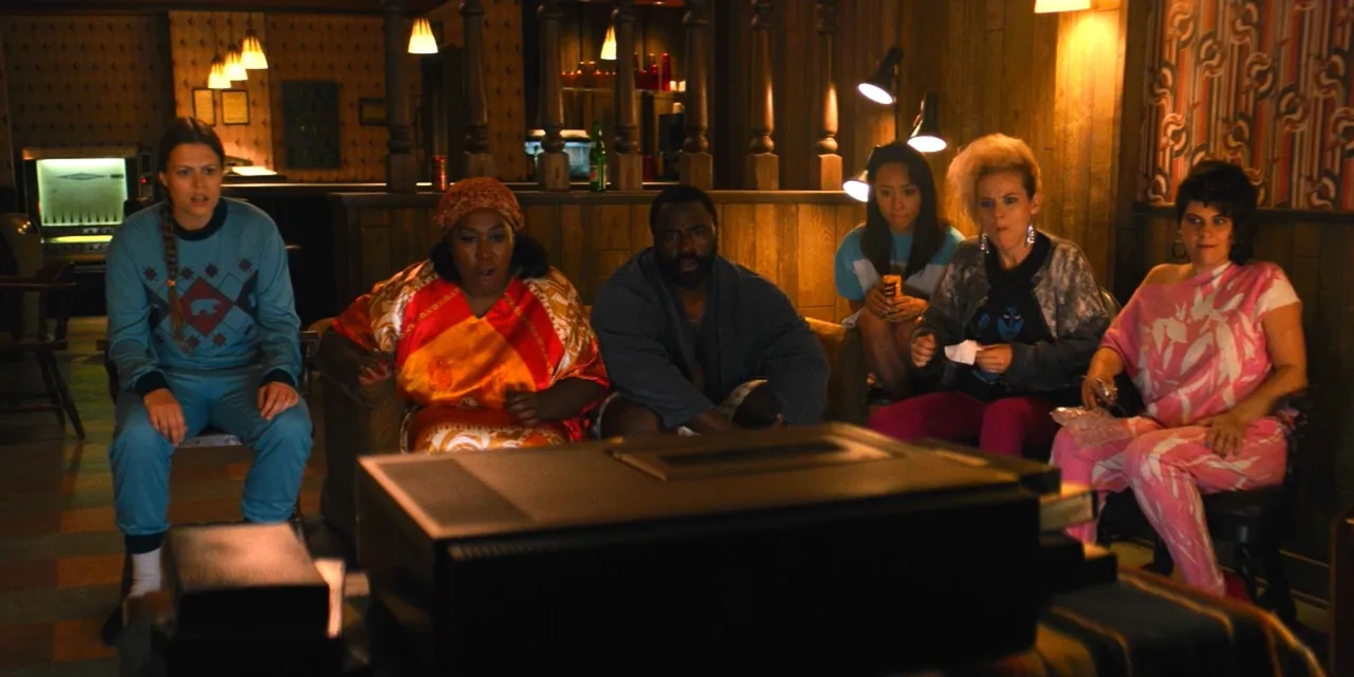 Marianna Palka, Kimmy Gatewood, Bashir Salahuddin, Rebekka Johnson, Kia Stevens, and Ellen Wong in GLOW (2017)