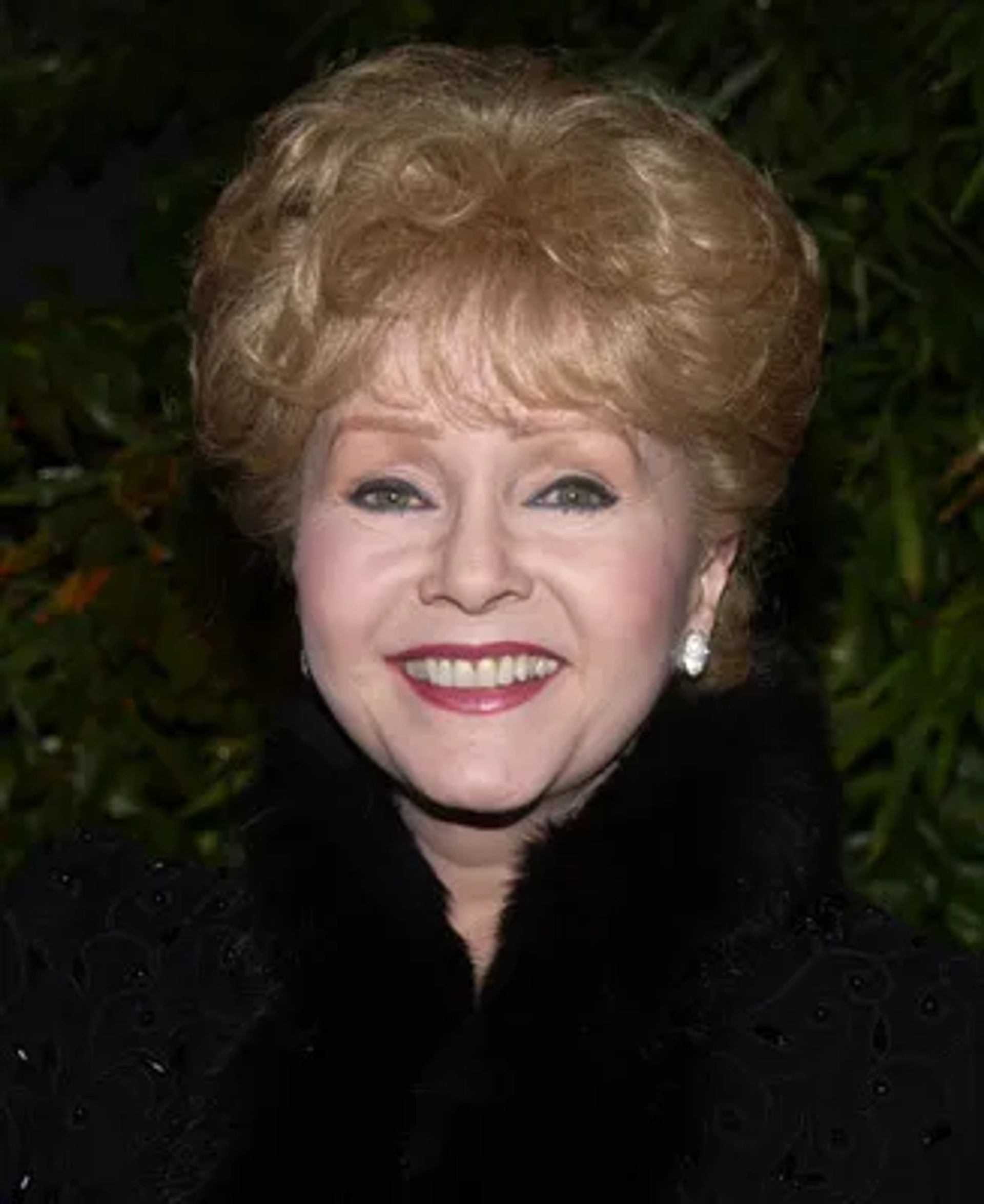 Debbie Reynolds at an event for Will & Grace (1998)