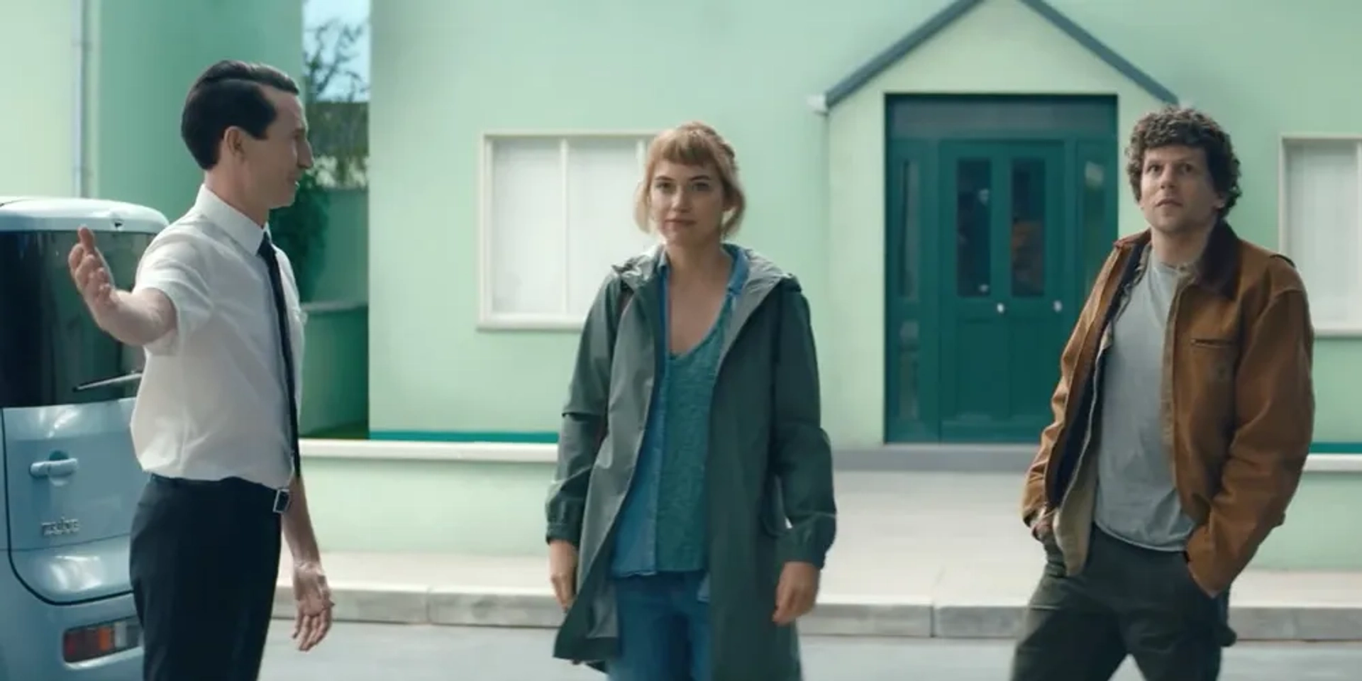 Jonathan Aris, Jesse Eisenberg, and Imogen Poots in Vivarium (2019)