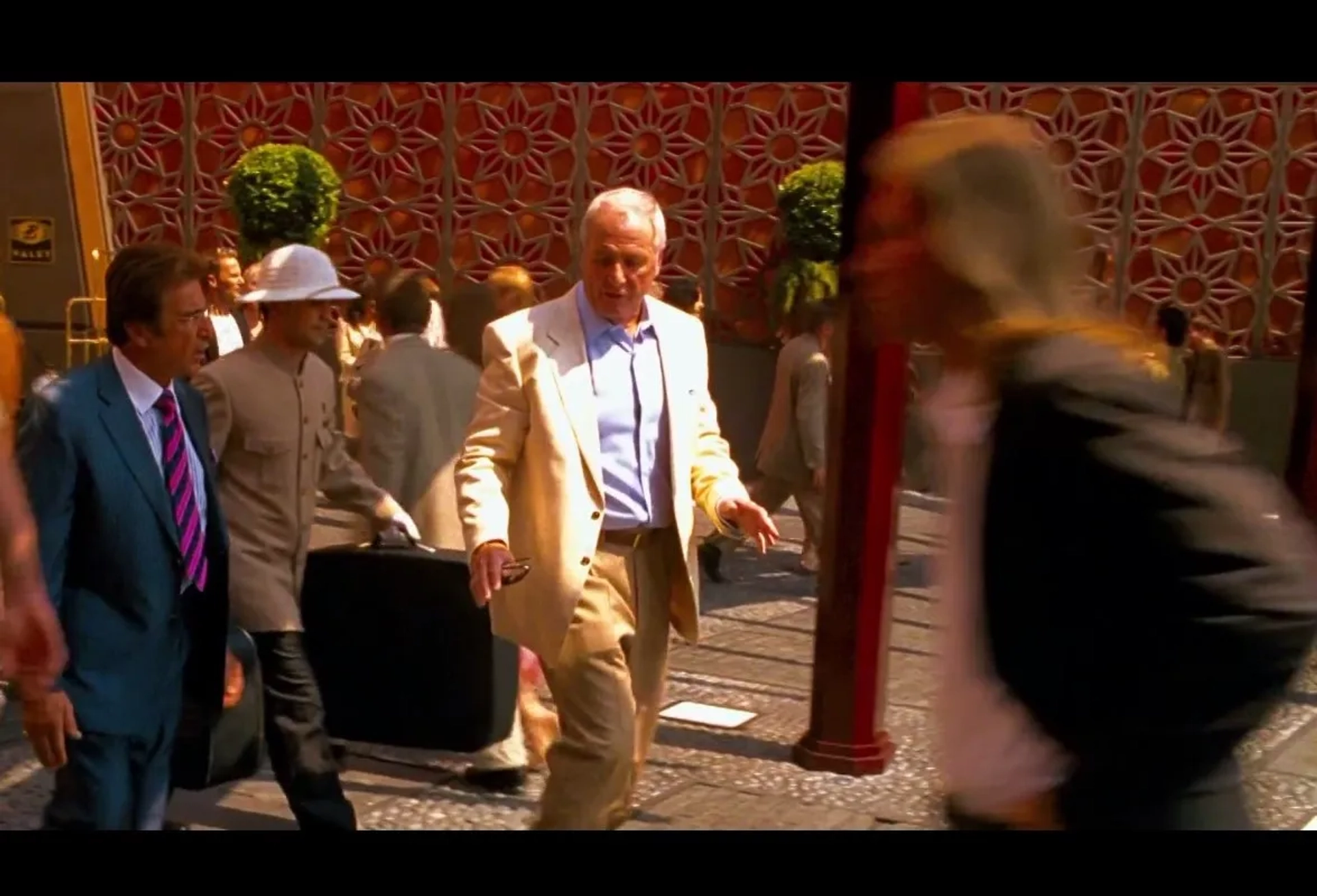 Al Pacino, Jerry Weintraub, and Mark Casimir Dyniewicz Jr. in Ocean's Thirteen (2007)