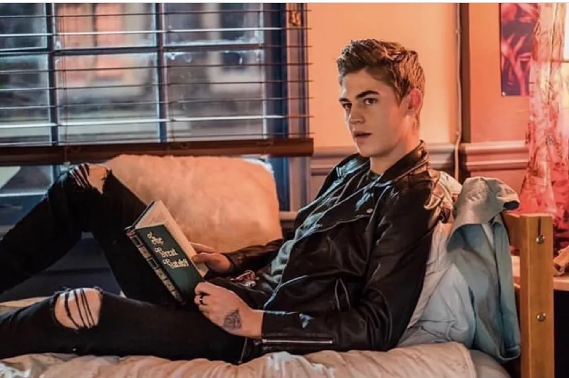 Hero Fiennes Tiffin in After (2019)