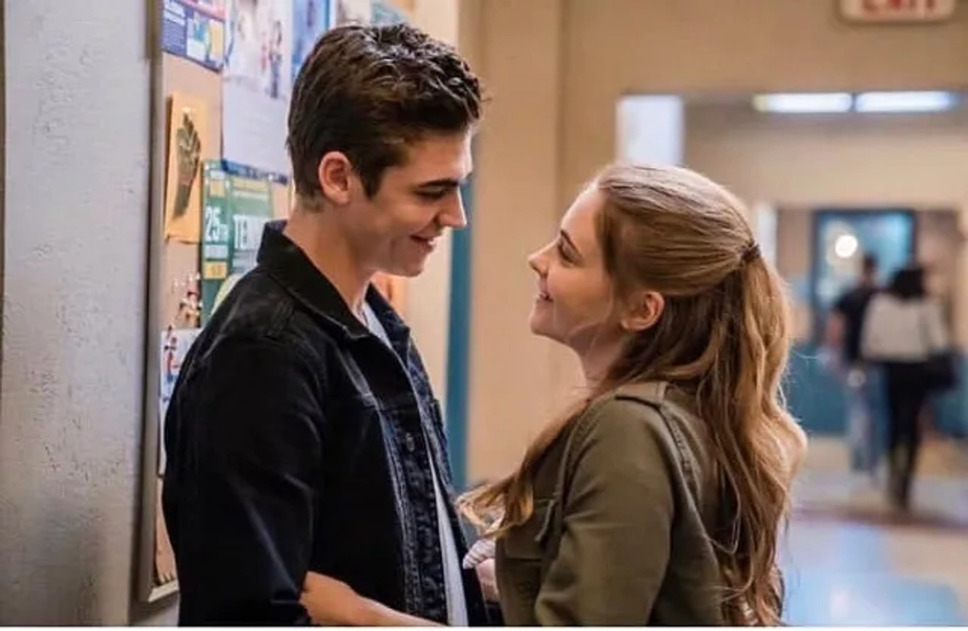 Hero Fiennes Tiffin and Josephine Langford in After (2019)