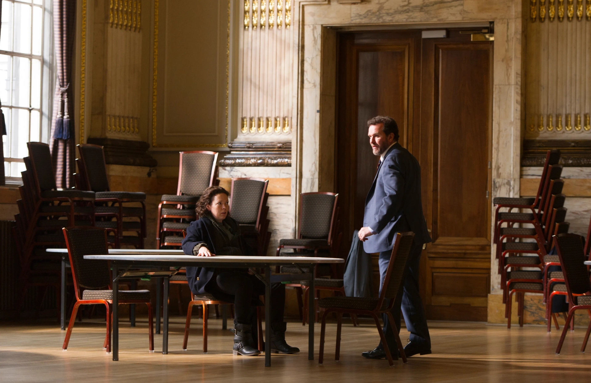 Douglas Hodge and Olivia Colman in The Night Manager (2016)