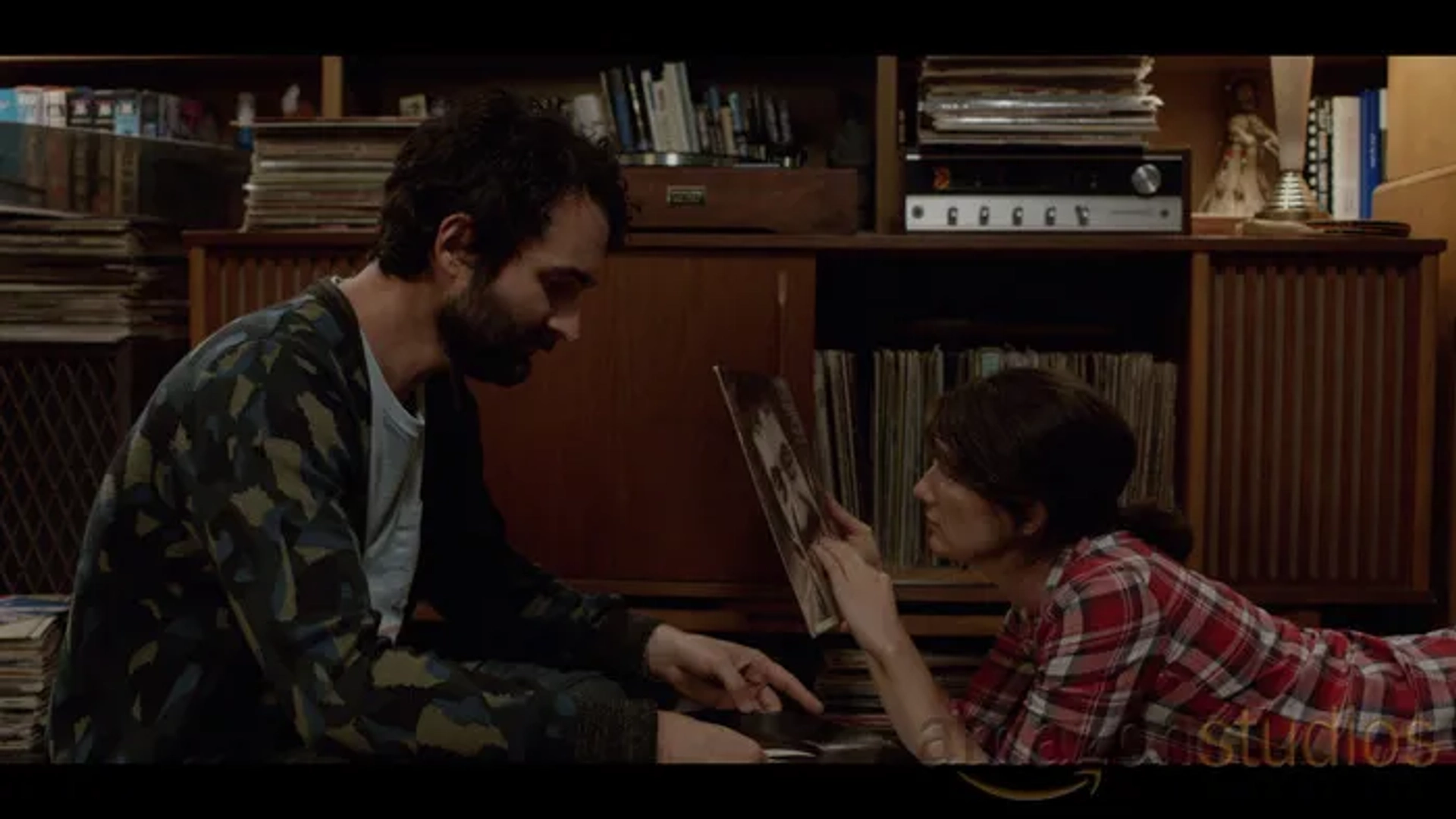 Gaby Hoffmann and Jay Duplass in Transparent (2014)