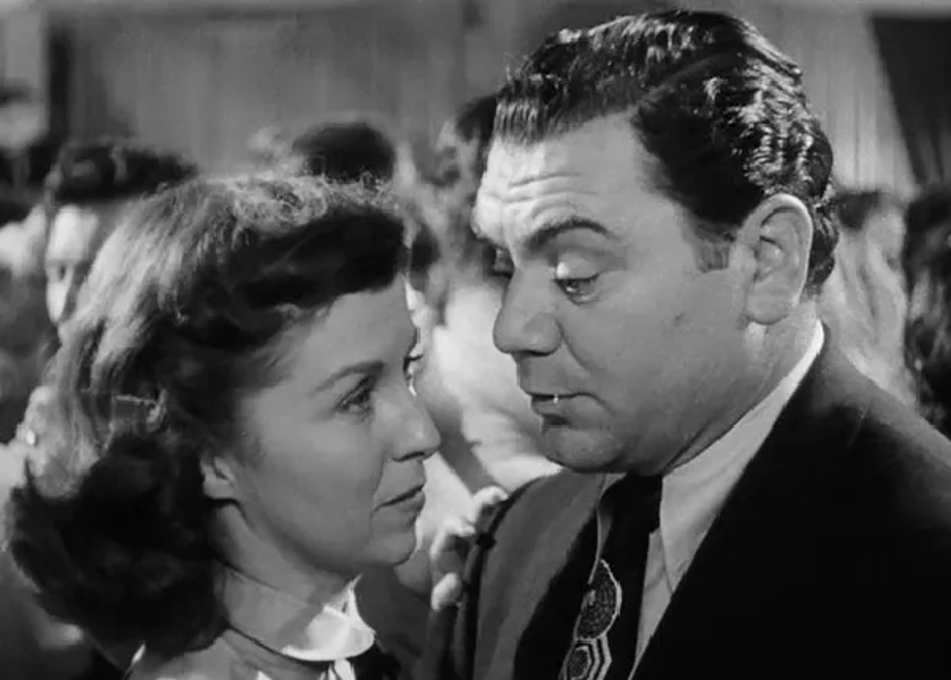 Ernest Borgnine and Betsy Blair in Marty (1955)