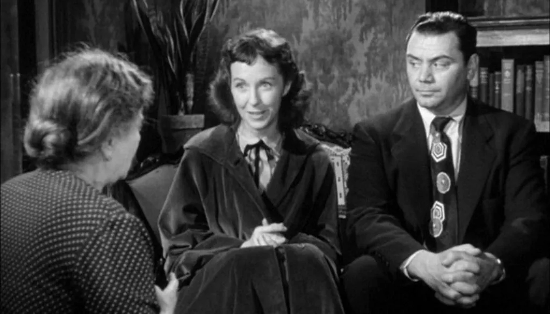 Ernest Borgnine, Betsy Blair, and Esther Minciotti in Marty (1955)