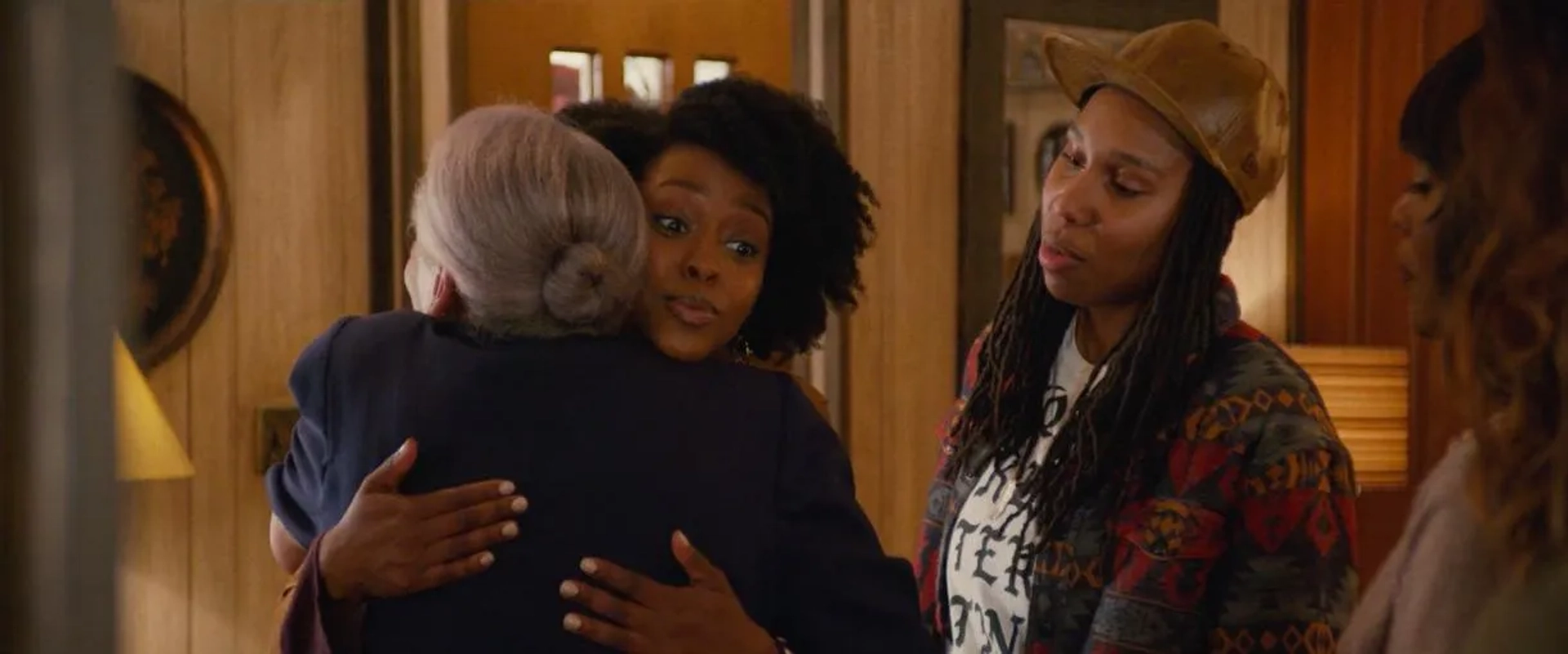 Angela Bassett, Kym Whitley, Venida Evans, Lena Waithe, and Ebony Obsidian in Master of None (2015)