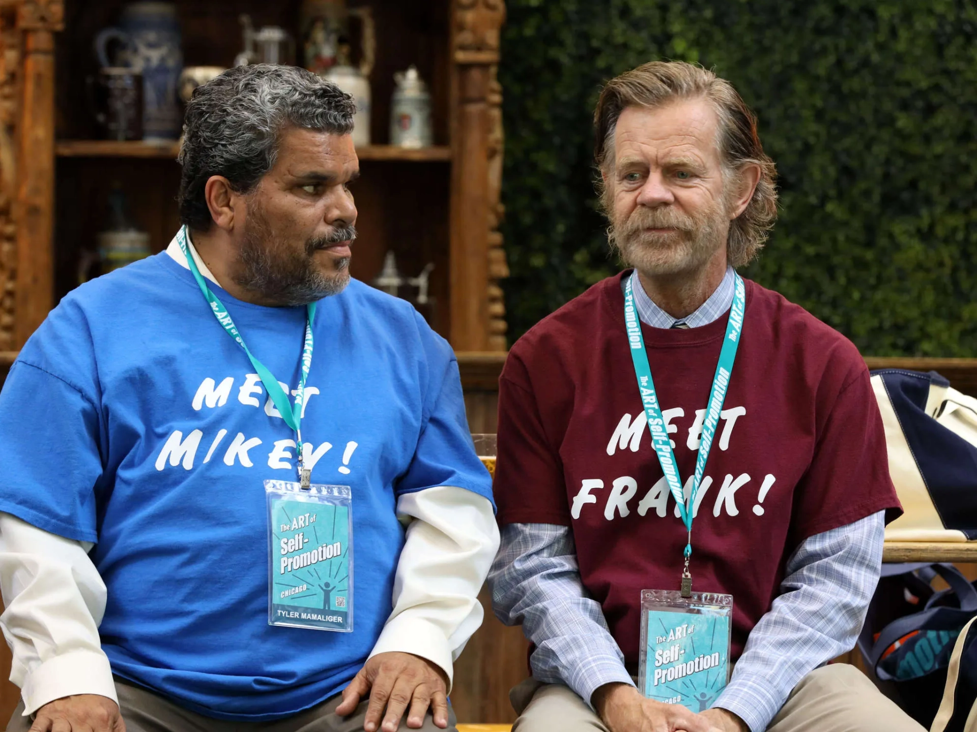 William H. Macy and Luis Guzmán in Shameless: A Little Gallagher Goes a Long Way (2019)