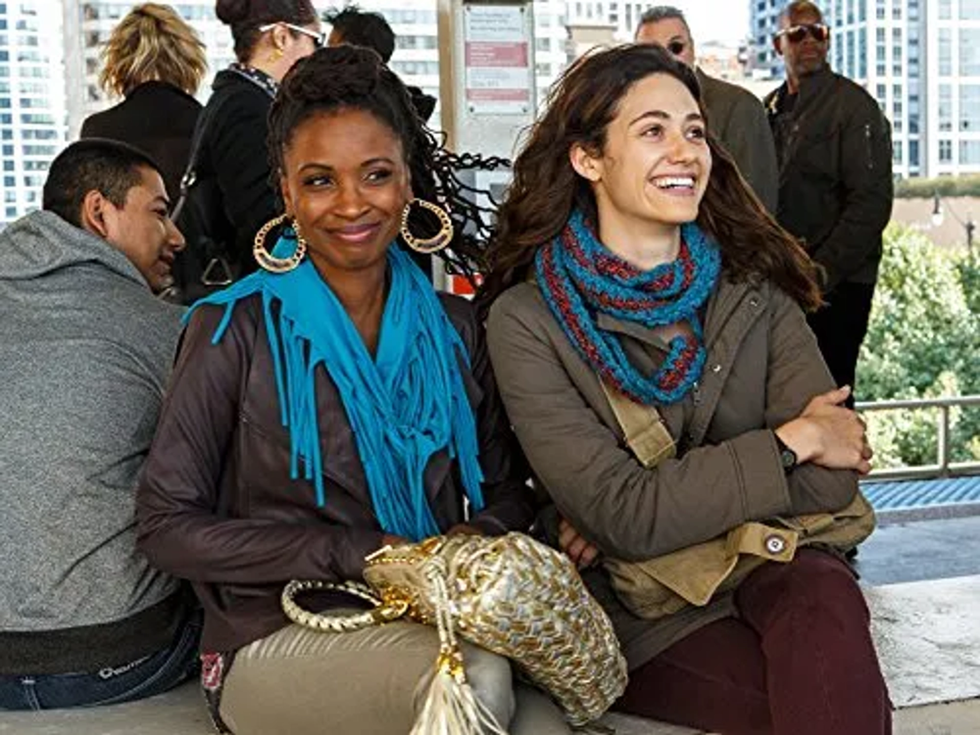 Emmy Rossum and Shanola Hampton in Shameless (2011)