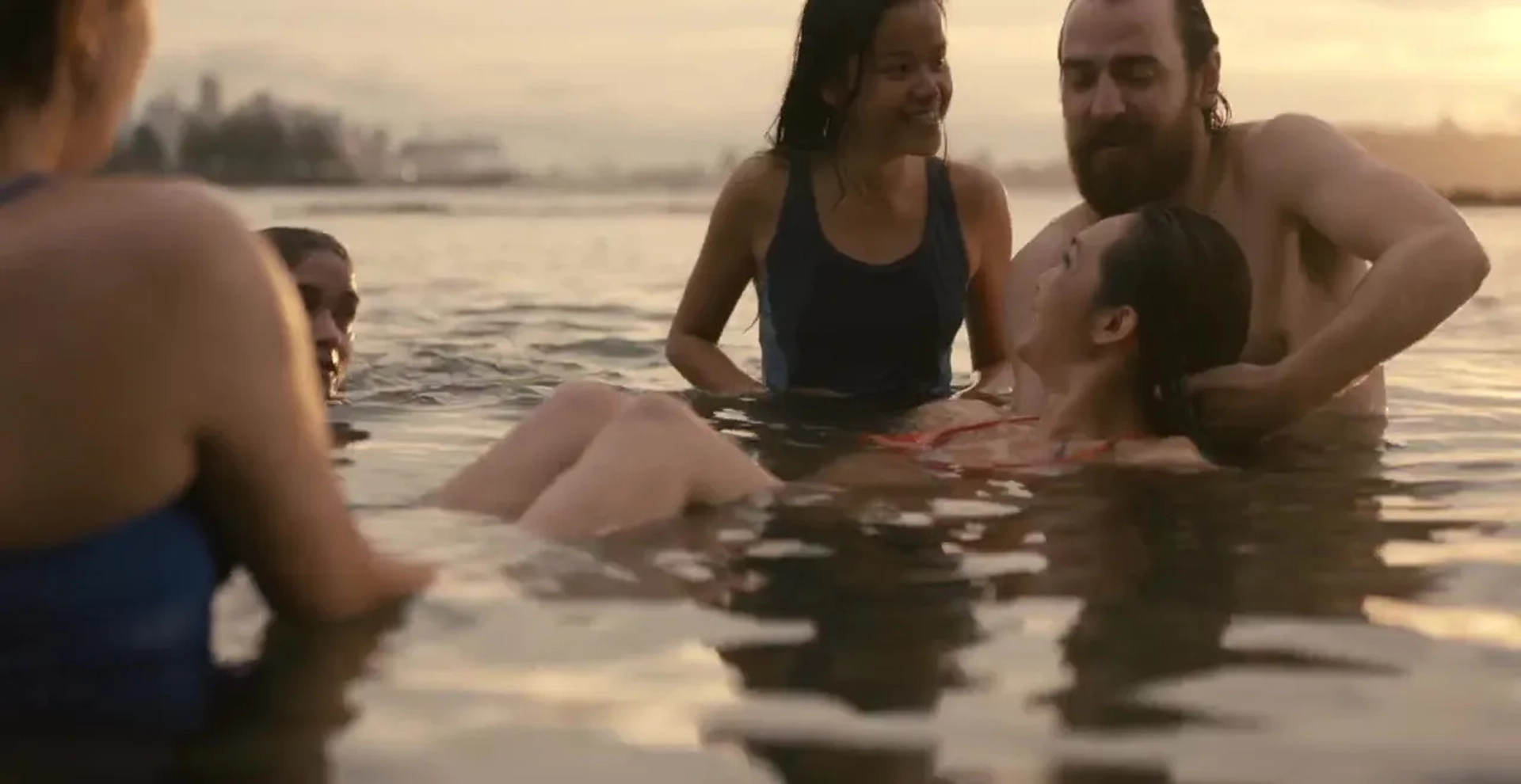 Elisabeth Moss, Ewen Leslie, Alice Englert, Merlynn Tong, and Angjee Douangphoumy in Top of the Lake (2013)