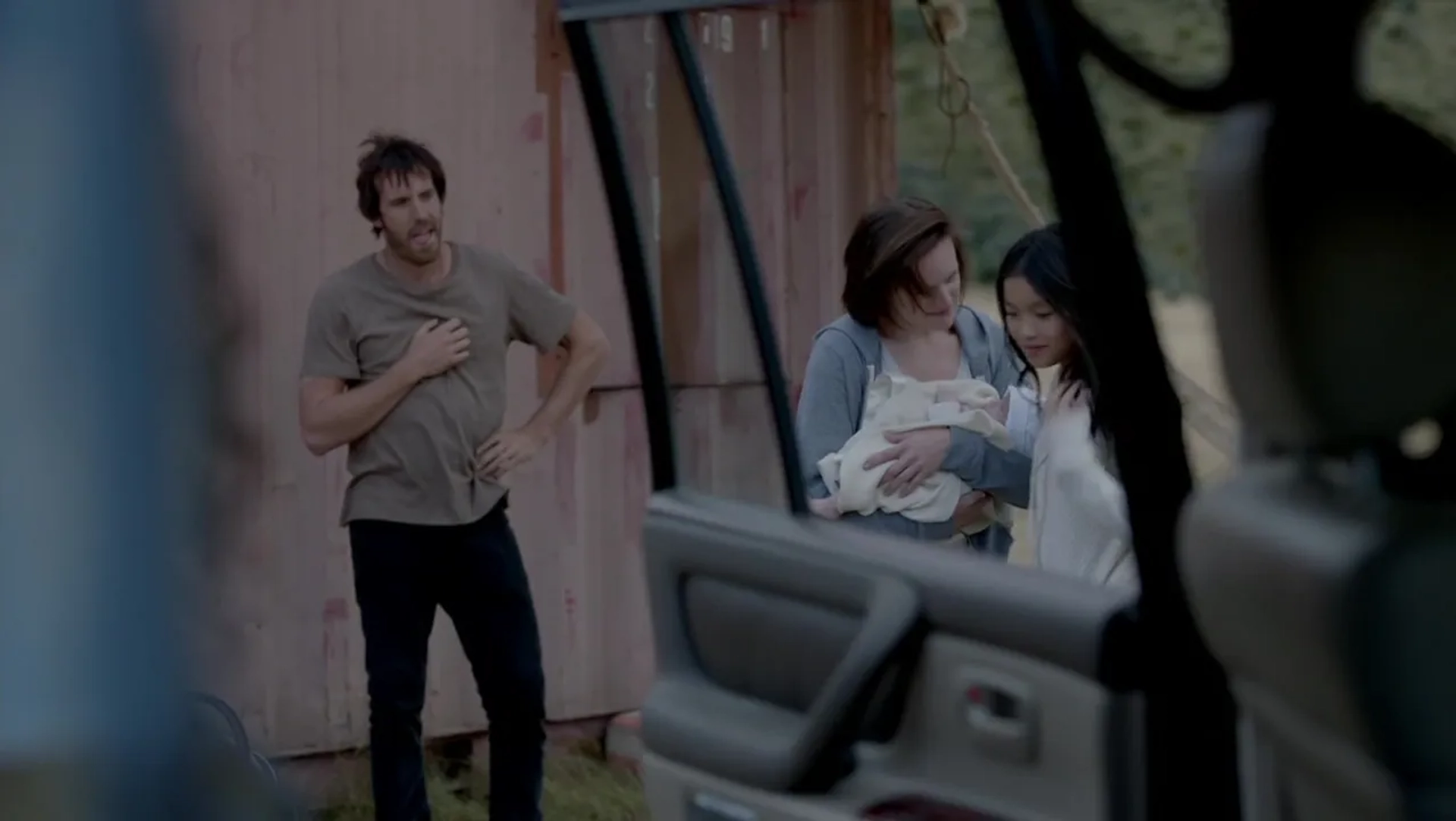 Elisabeth Moss, Thomas M. Wright, and Jacqueline Joe in Top of the Lake (2013)