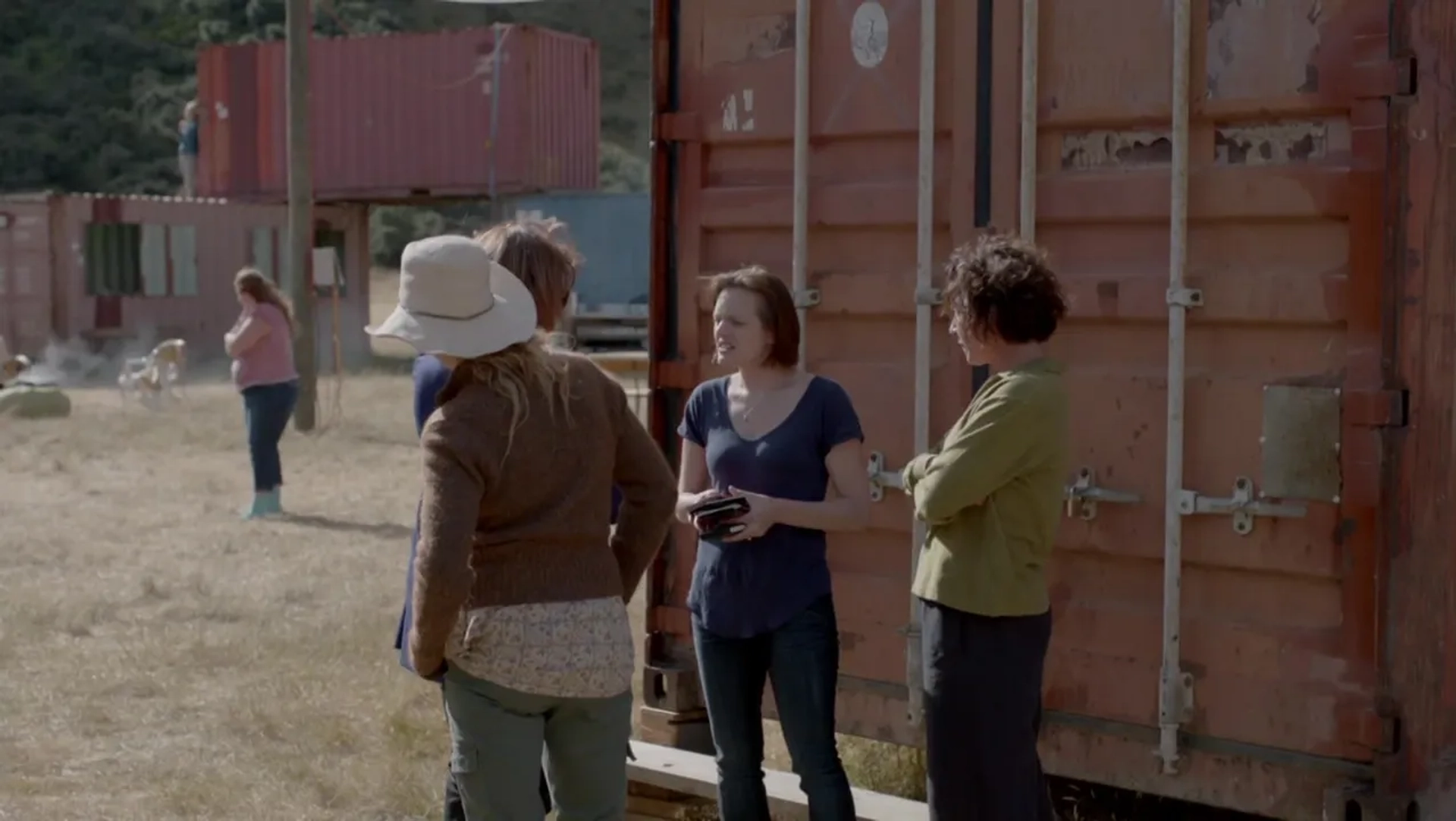 Elisabeth Moss, Alison Bruce, Geneviève Lemon, Skye Wansey, and Sarah Valentine in Top of the Lake (2013)