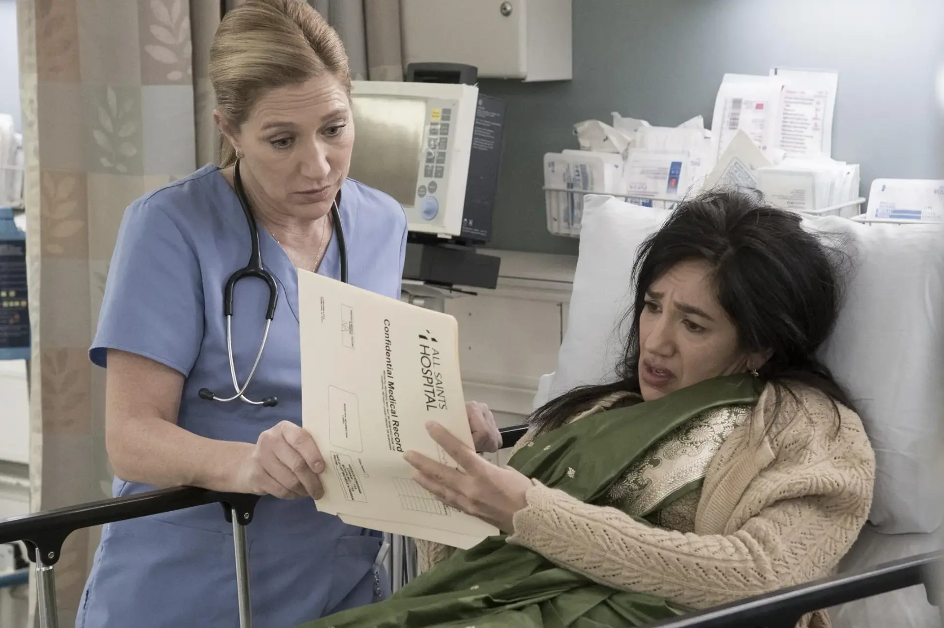 سریال پرستار جکی (Nurse Jackie 2009)