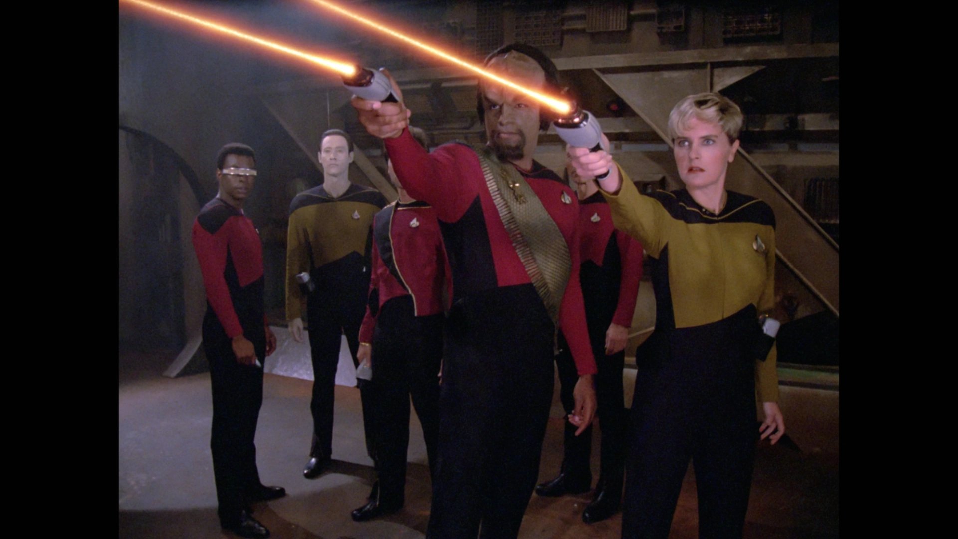 Denise Crosby, Michael Dorn, Brent Spiner, LeVar Burton, Patrick Stewart, and Clayton Rohner in Star Trek: The Next Generation (1987)