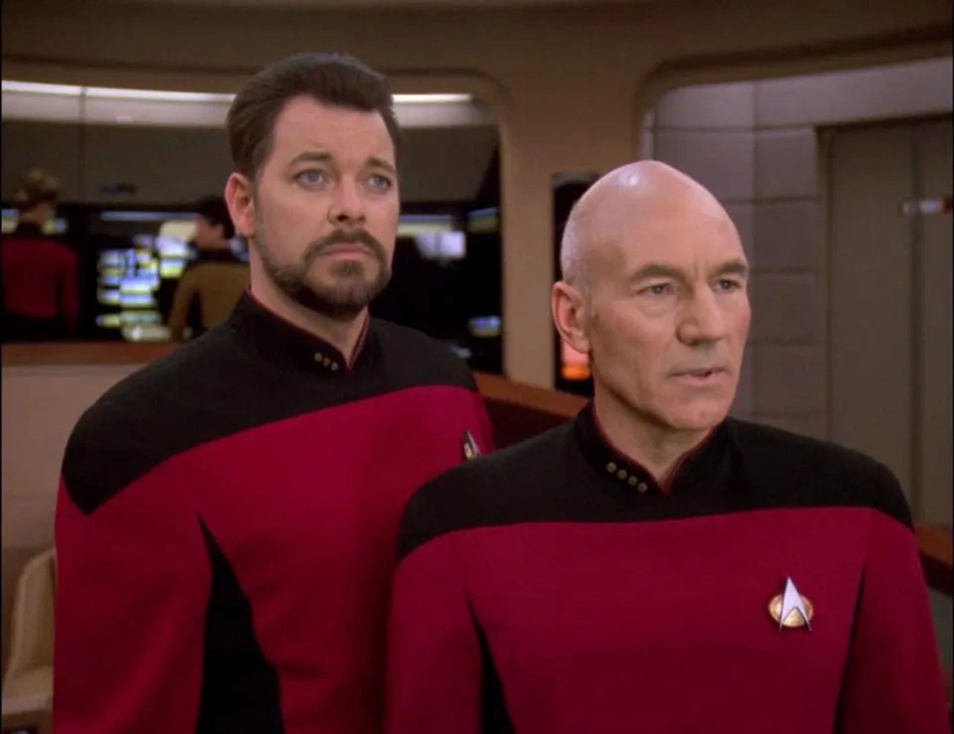 Jonathan Frakes and Patrick Stewart in Star Trek: The Next Generation (1987)