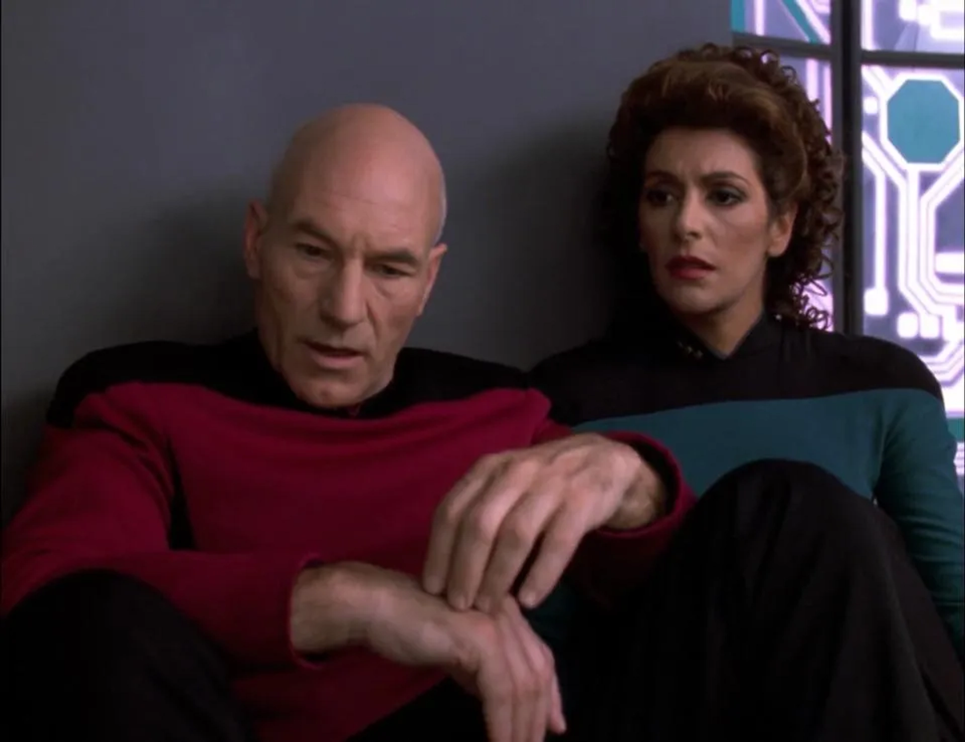 Marina Sirtis and Patrick Stewart in Star Trek: The Next Generation (1987)