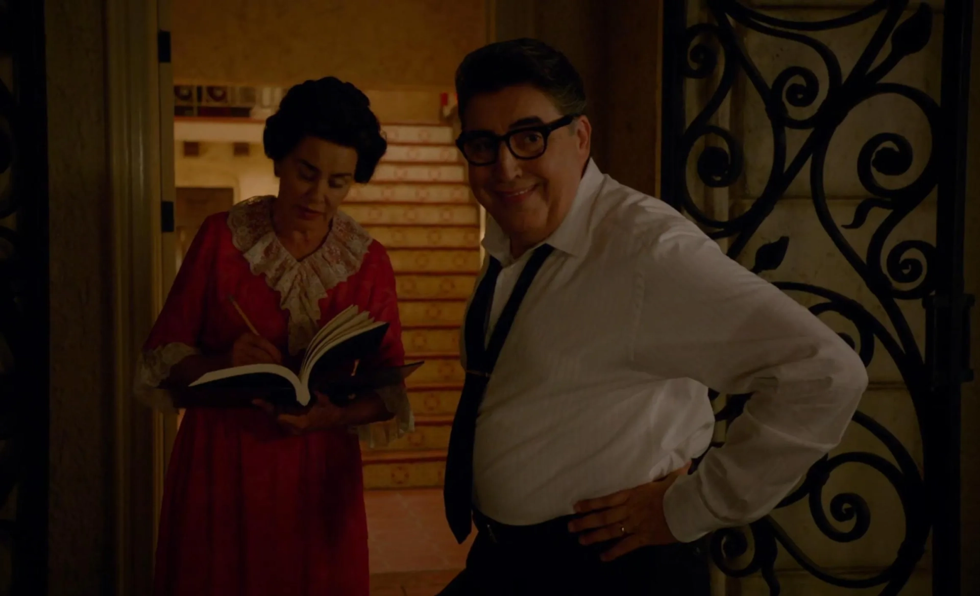 Alfred Molina and Jessica Lange in Feud (2017)