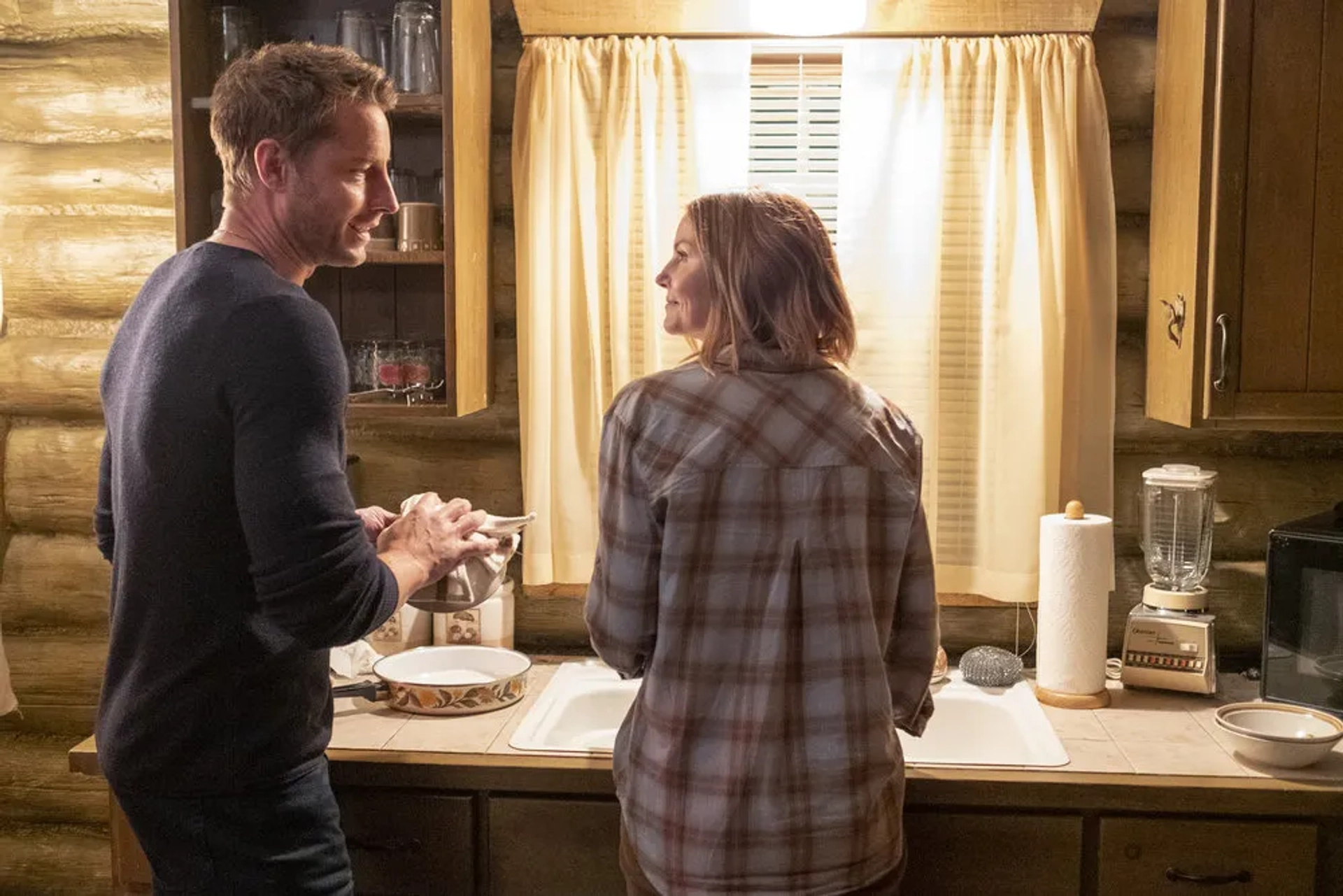 Jennifer Morrison and Justin Hartley in This Is Us: Heart and Soul (2022)