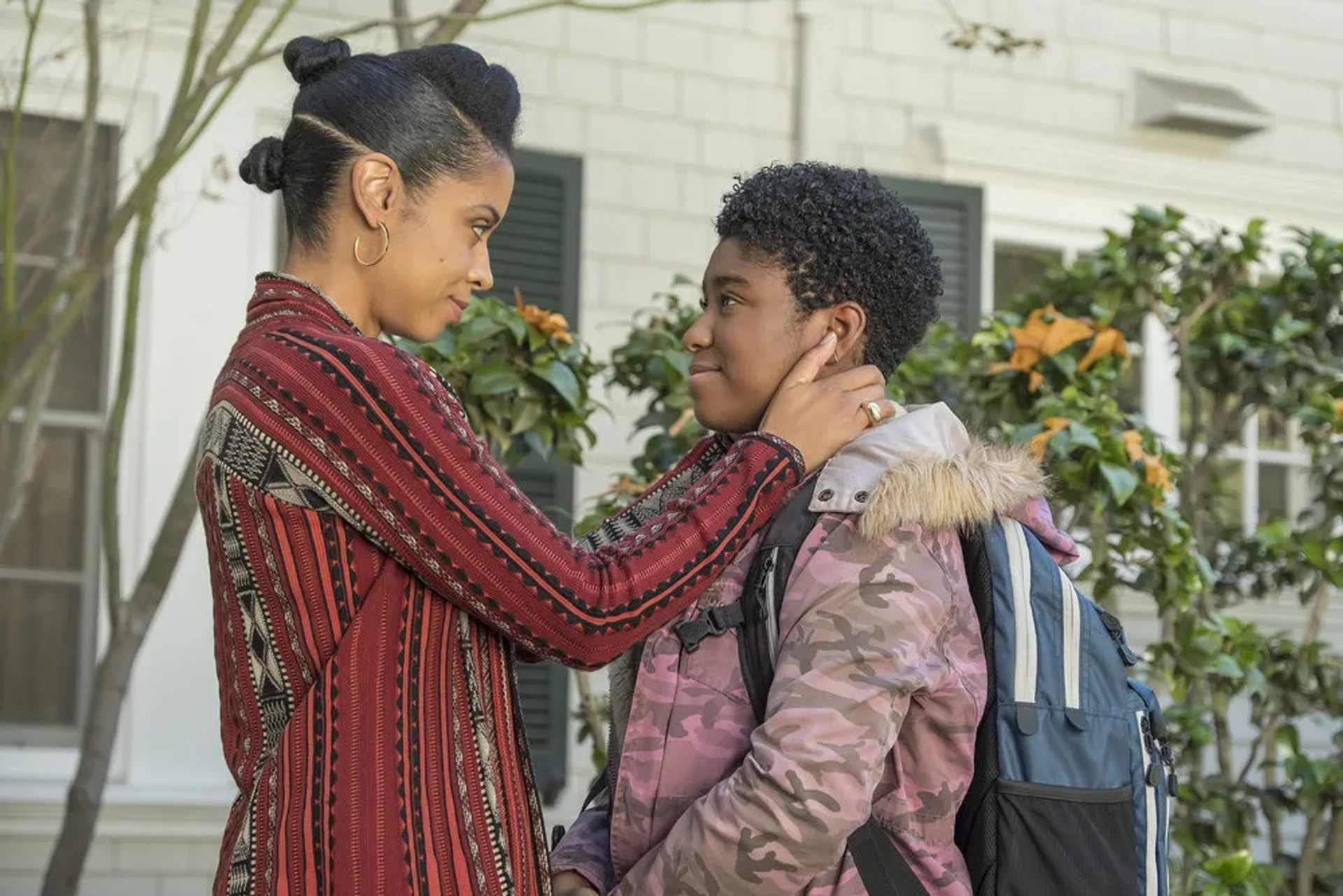 Susan Kelechi Watson and Lyric Ross in This Is Us (2016)