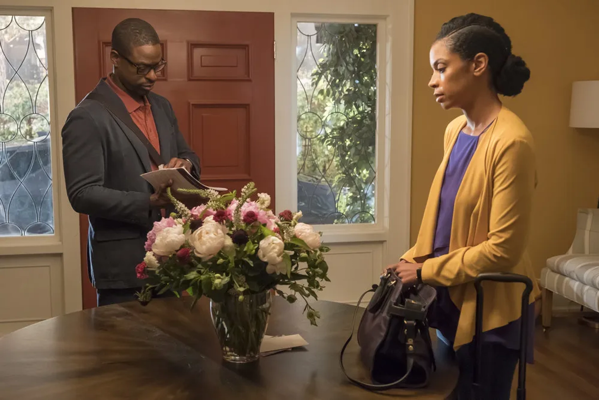 Sterling K. Brown and Susan Kelechi Watson in This Is Us (2016)