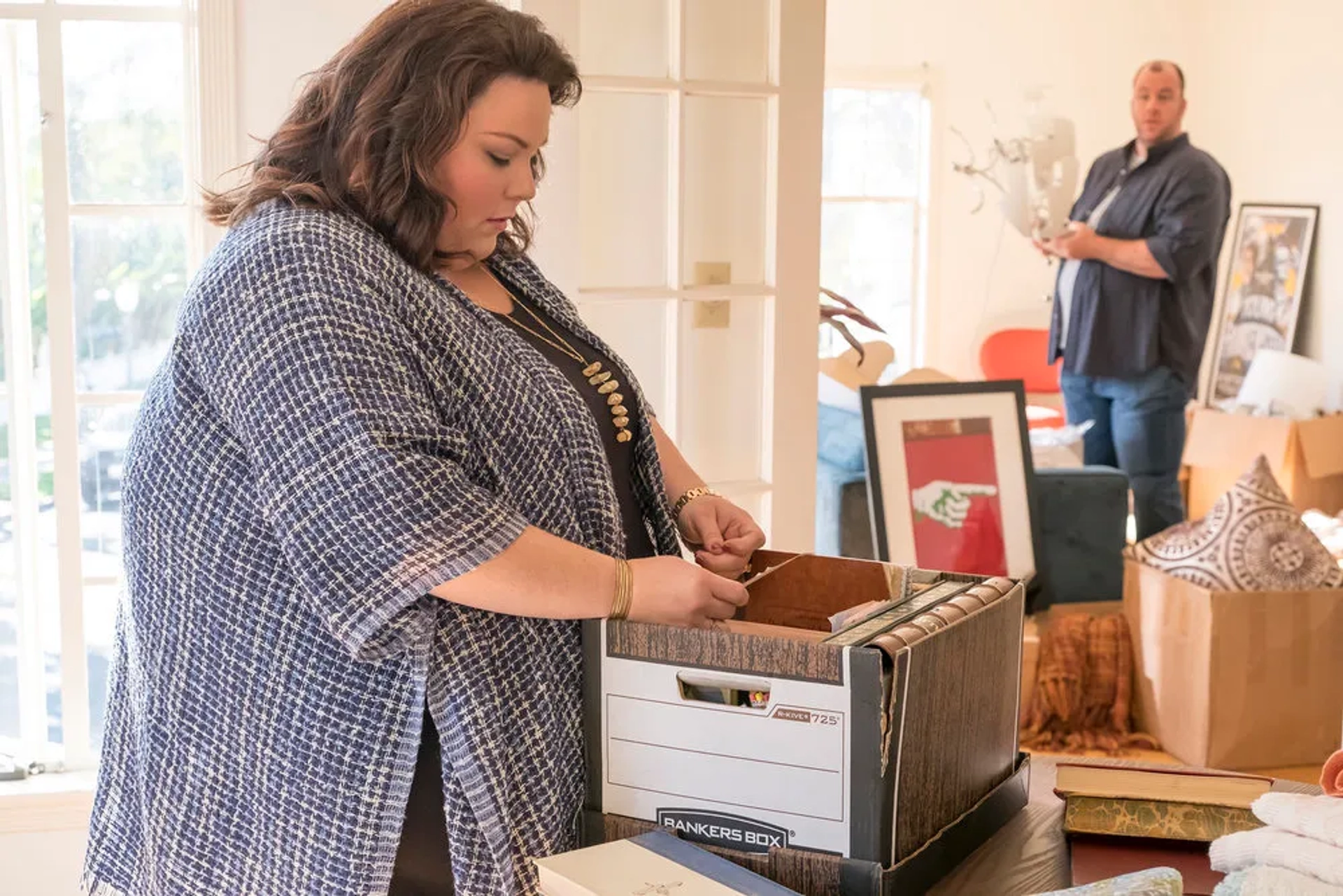 Chrissy Metz and Chris Sullivan in This Is Us (2016)