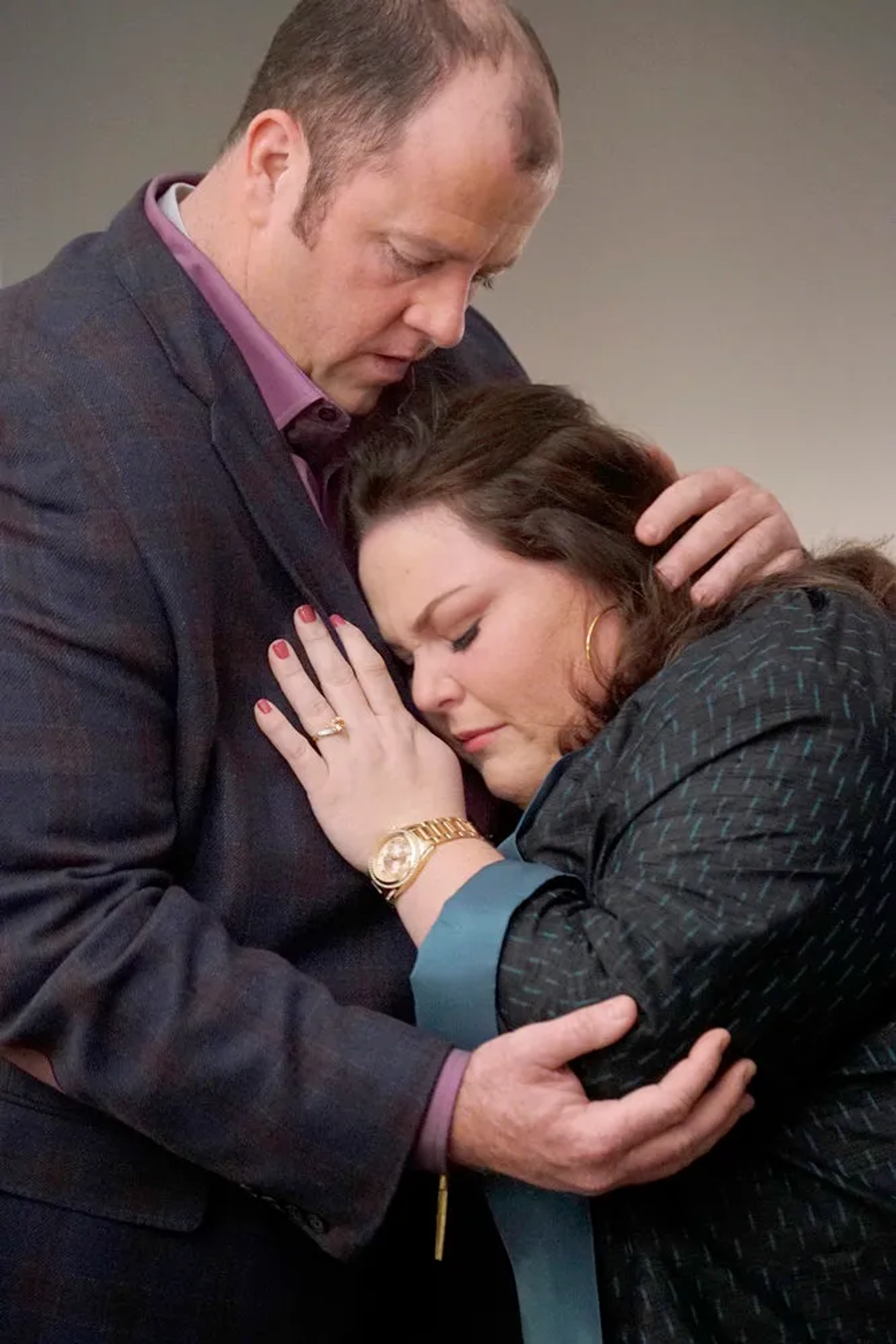 Chrissy Metz and Chris Sullivan in This Is Us (2016)