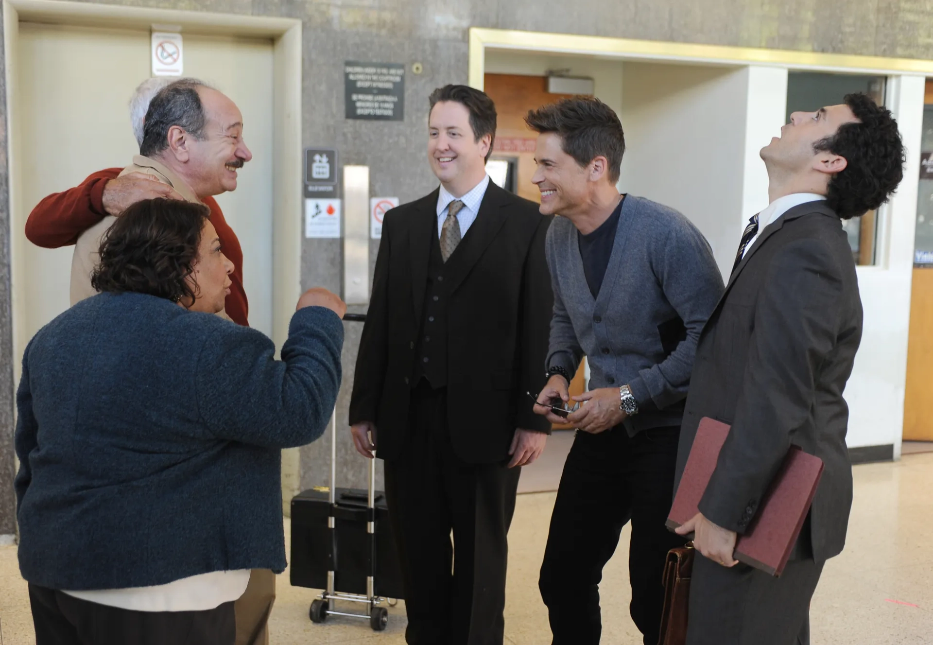 Rob Lowe, Fred Savage, Juan Carlos Cantu, Tonita Castro, and Steve Little in The Grinder (2015)