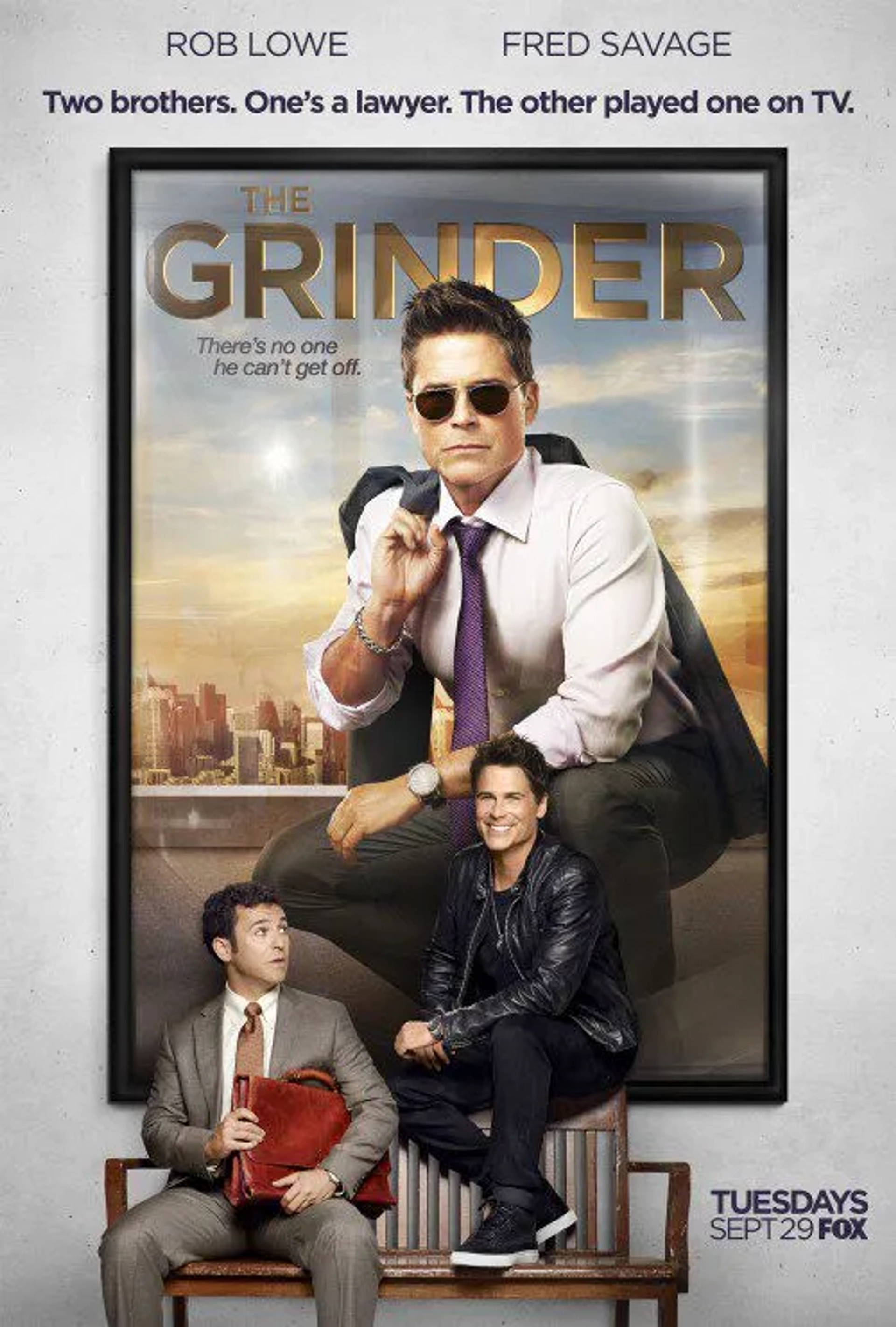 Rob Lowe and Fred Savage in The Grinder (2015)