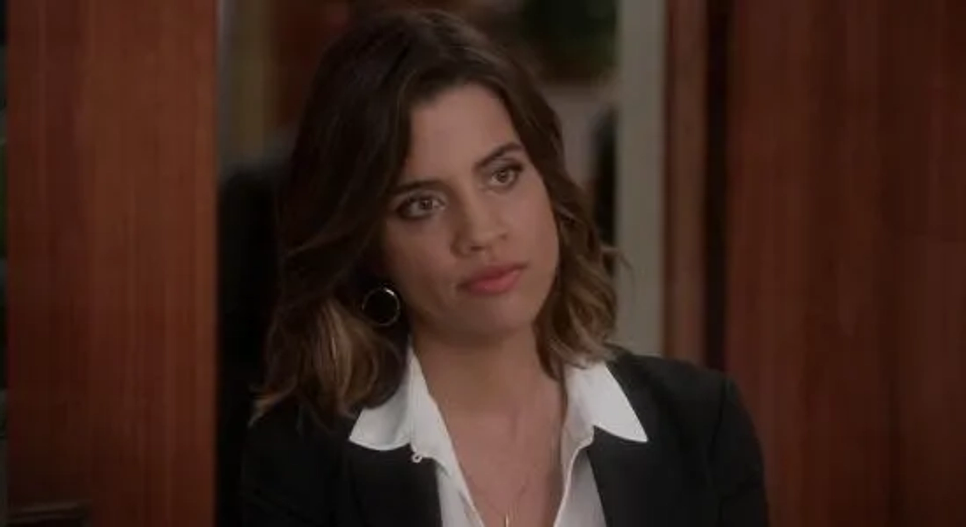 Natalie Morales in The Grinder (2015)