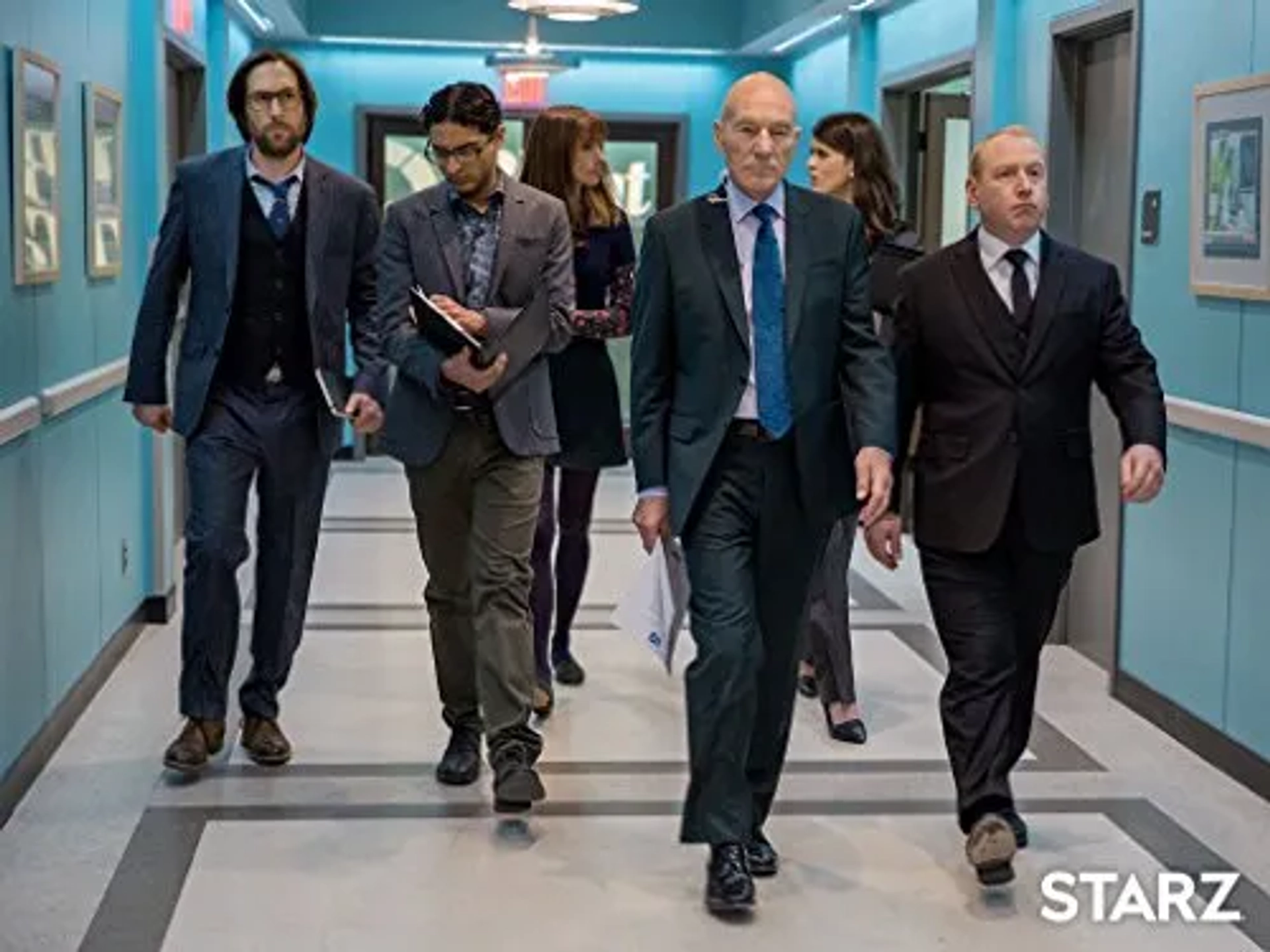 Patrick Stewart, Adrian Scarborough, Timm Sharp, Dolly Wells, Karan Soni, and Mary Holland in Blunt Talk (2015)