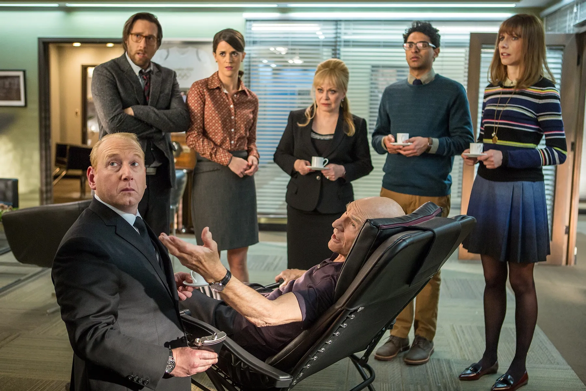 Patrick Stewart, Adrian Scarborough, Timm Sharp, Jacki Weaver, Dolly Wells, Karan Soni, and Mary Holland in Blunt Talk (2015)