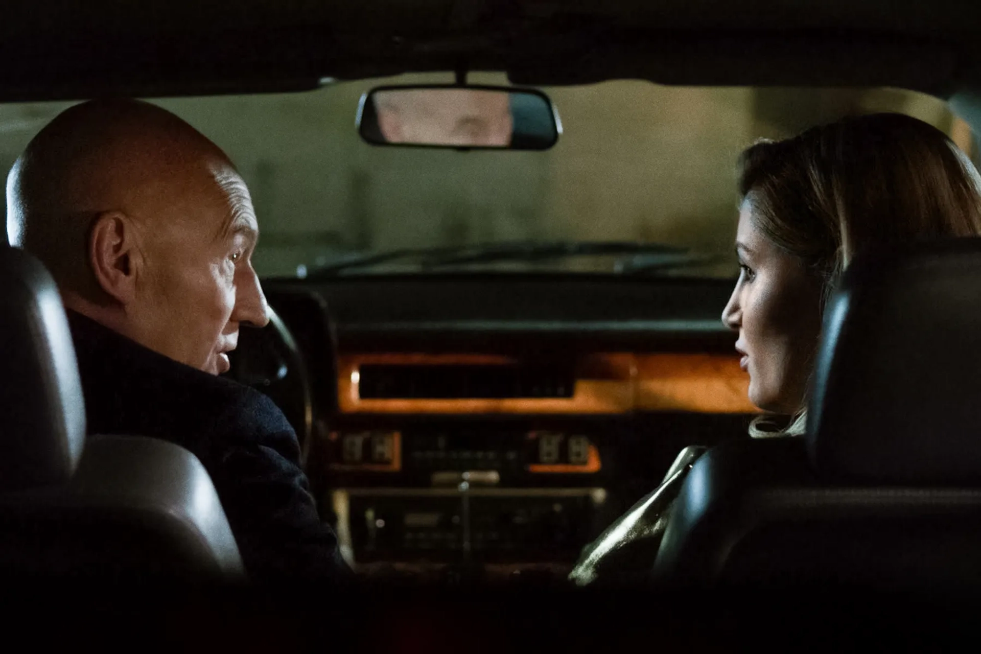 Trace Lysette as 'Gisele' opposite Patrick Stewart in Blunt Talk.