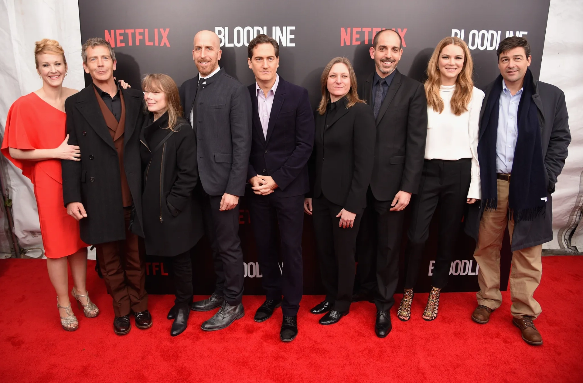 Sissy Spacek, Jacinda Barrett, Kyle Chandler, Katie Finneran, Glenn Kessler, Todd A. Kessler, Ben Mendelsohn, Daniel Zelman, and Cindy Holland at an event for Bloodline (2015)