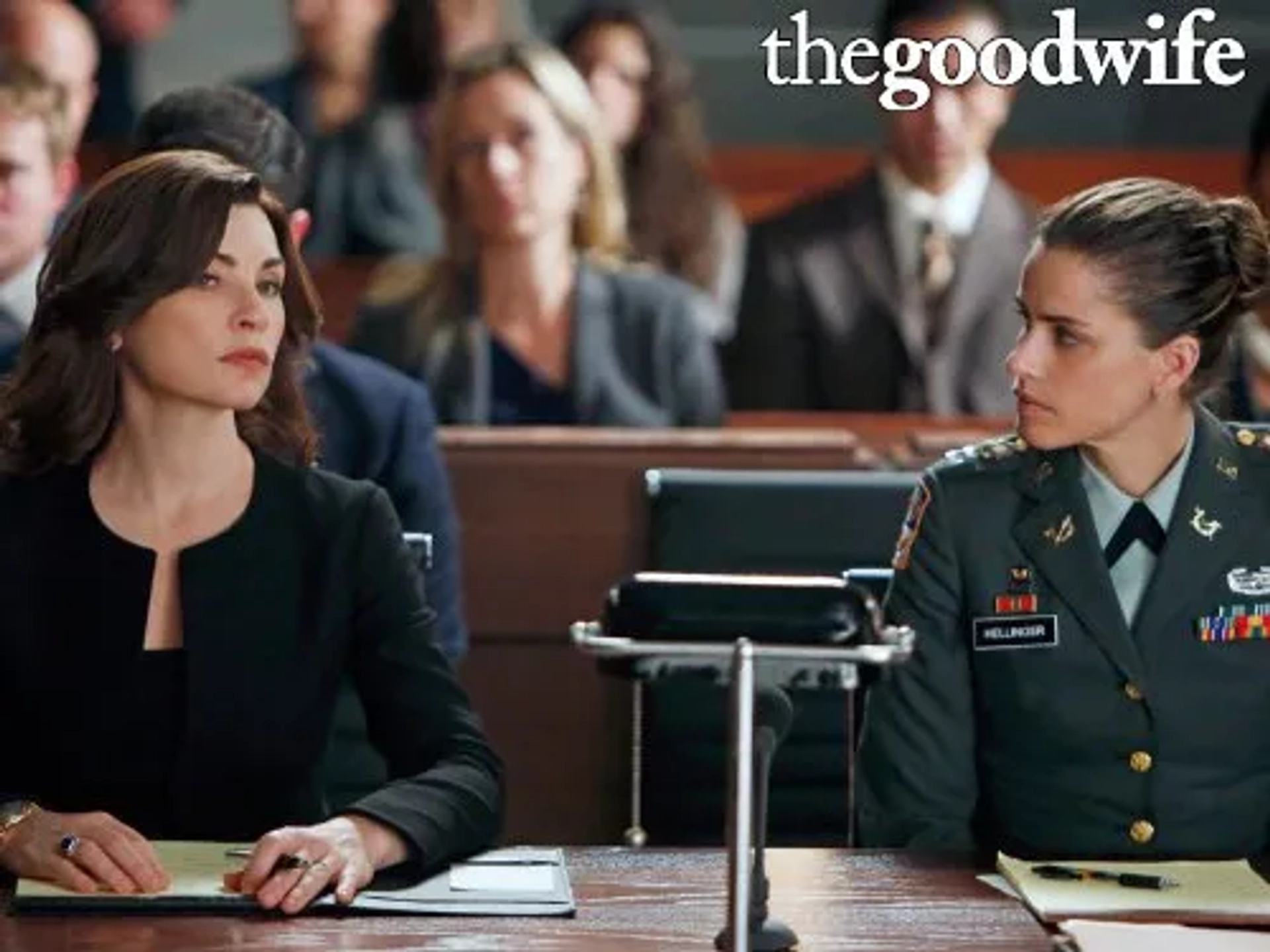 Julianna Margulies and Amanda Peet in The Good Wife (2009)