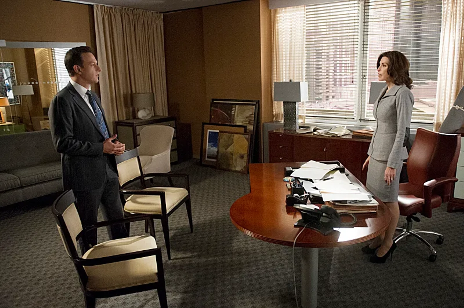 Julianna Margulies and Josh Charles in The Good Wife (2009)