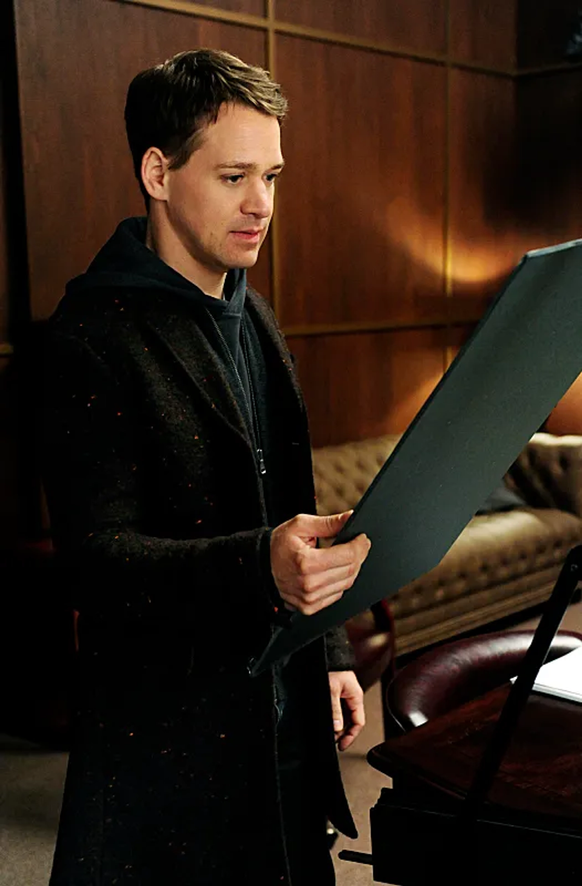 T.R. Knight in The Good Wife (2009)