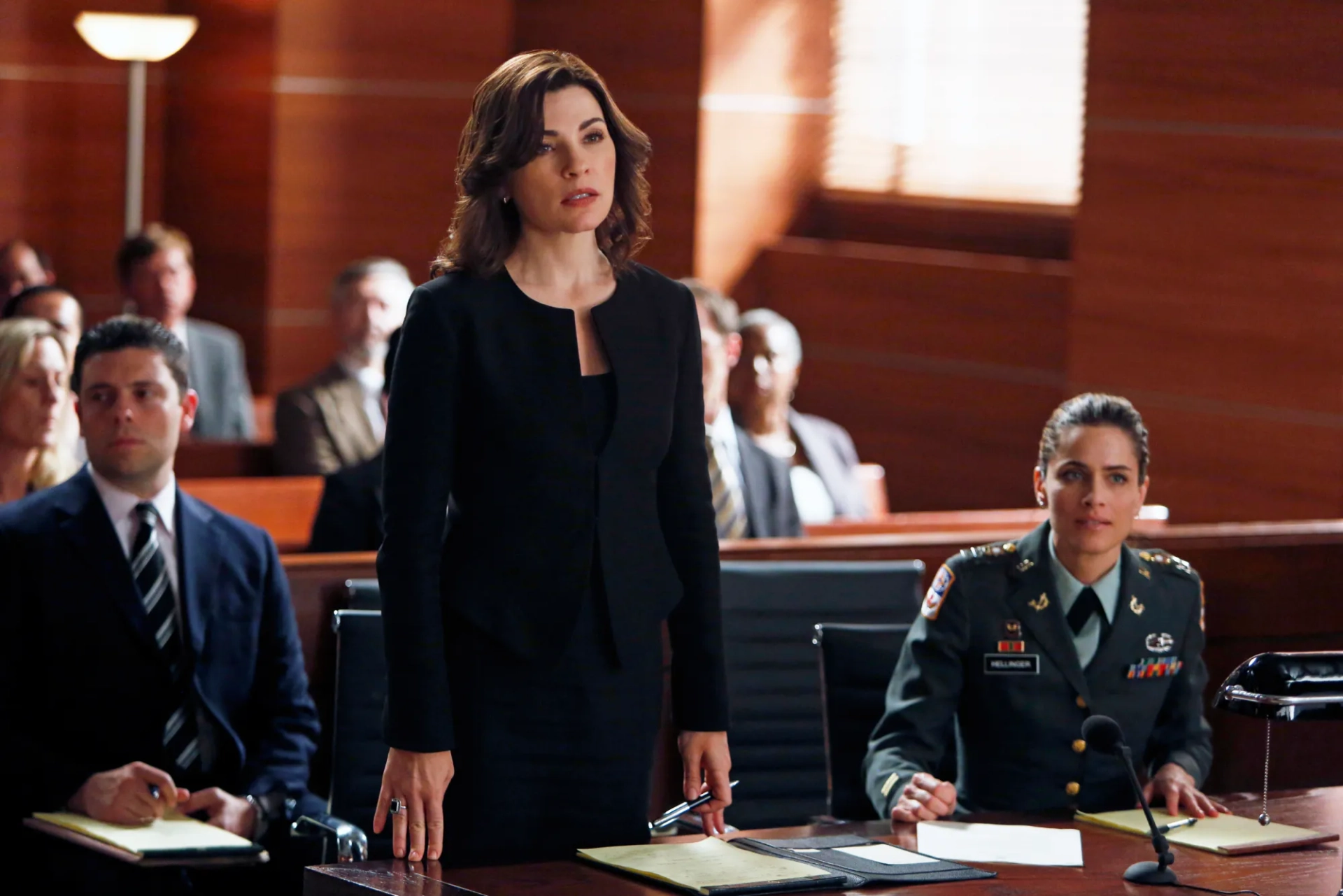 Julianna Margulies and Amanda Peet in The Good Wife (2009)