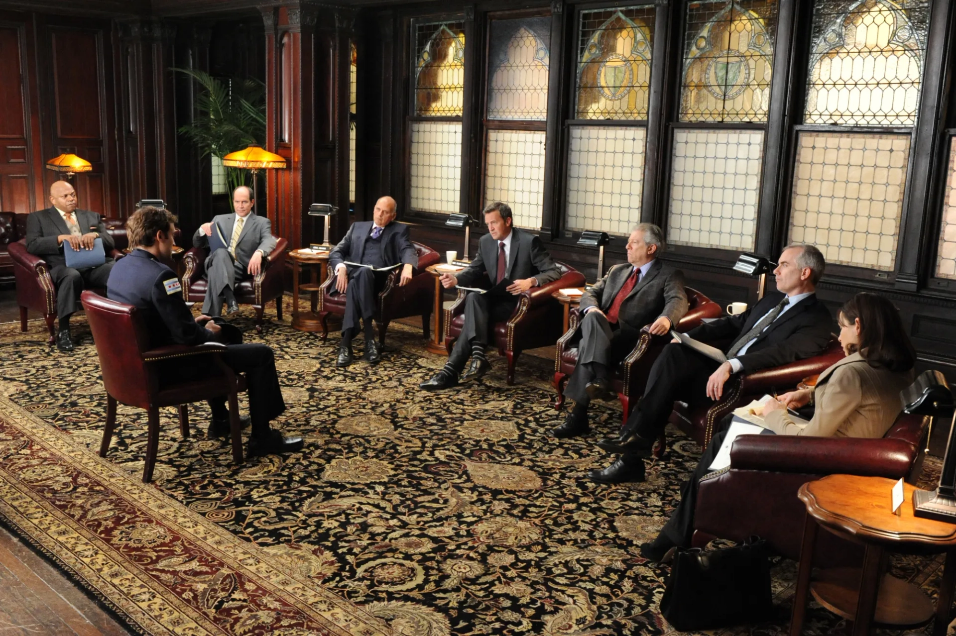 Julianna Margulies, Charles S. Dutton, Matthew Perry, Kurt Fuller, Charlie Hofheimer, Peter Riegert, and Marcus Neville in The Good Wife (2009)