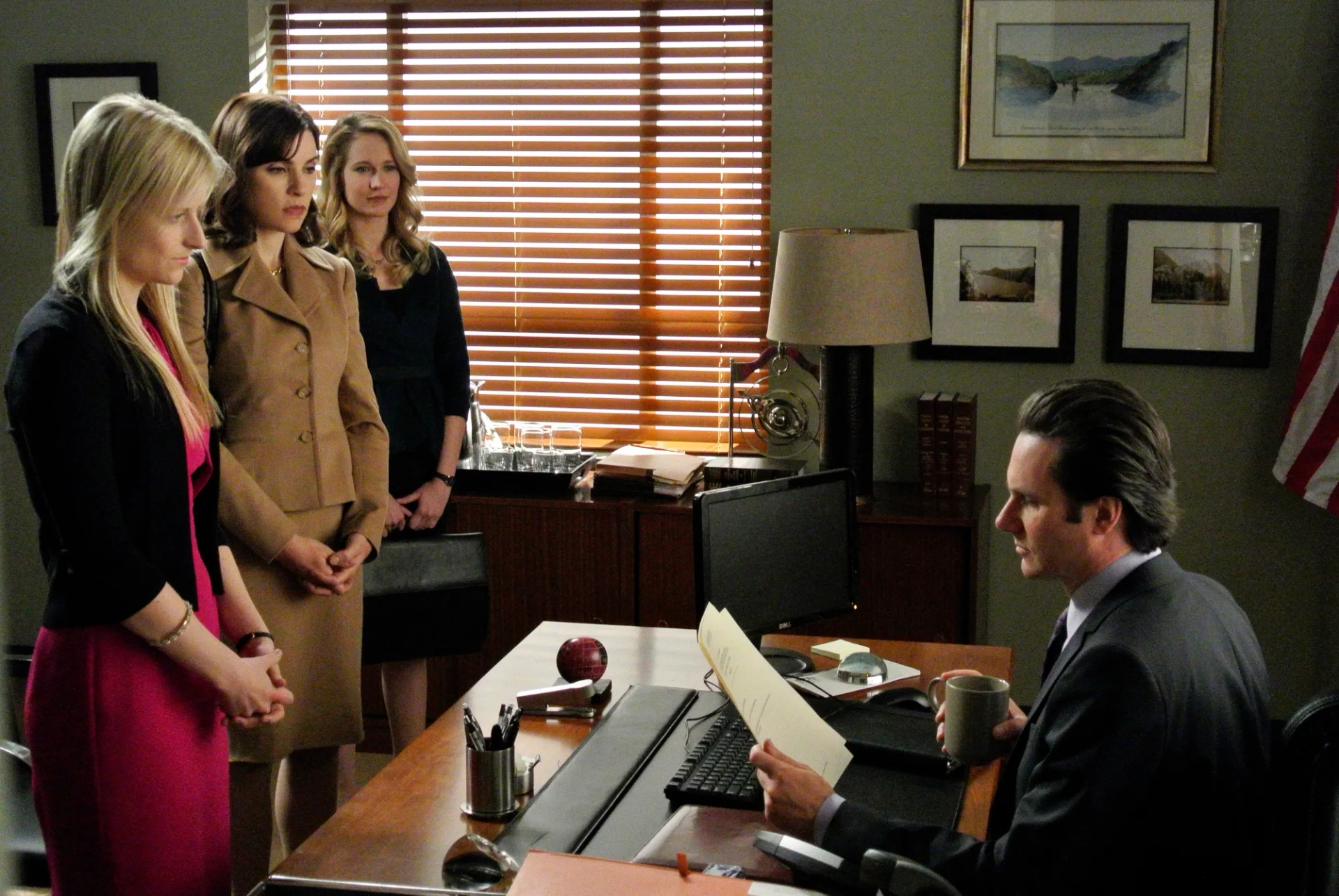 Julianna Margulies, Mamie Gummer, Josh Hamilton, and Anna Camp in The Good Wife (2009)