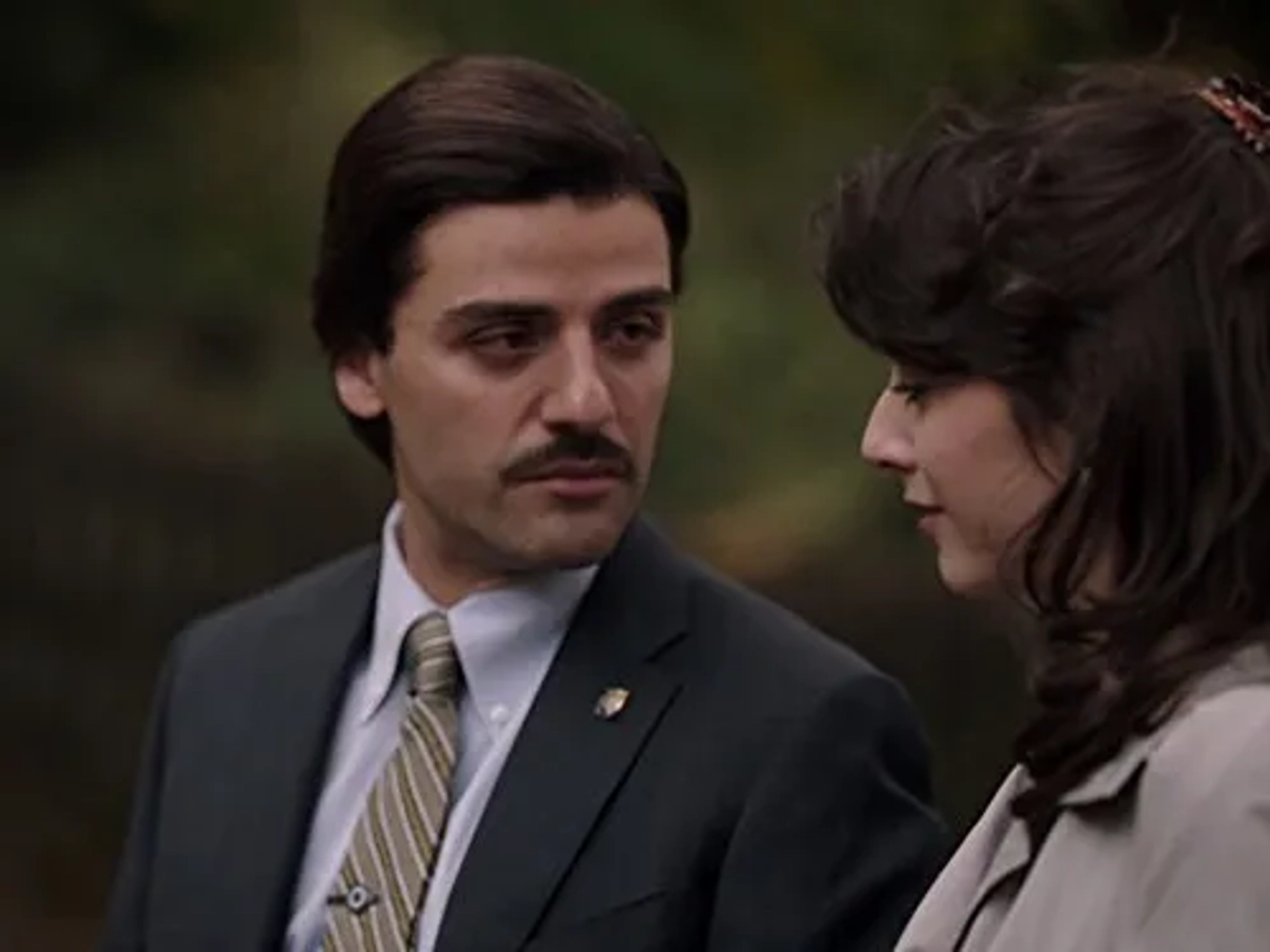 Oscar Isaac and Carla Quevedo in Show Me a Hero (2015)