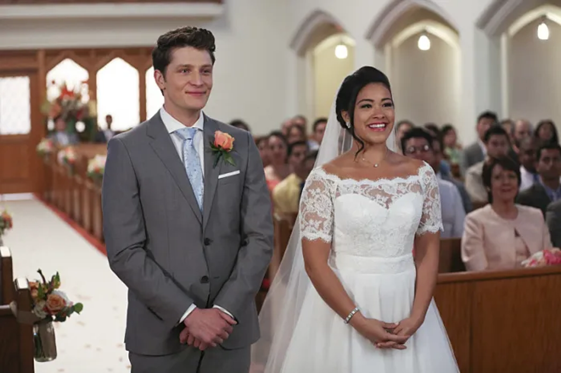 Gina Rodriguez and Brett Dier in Jane the Virgin (2014)