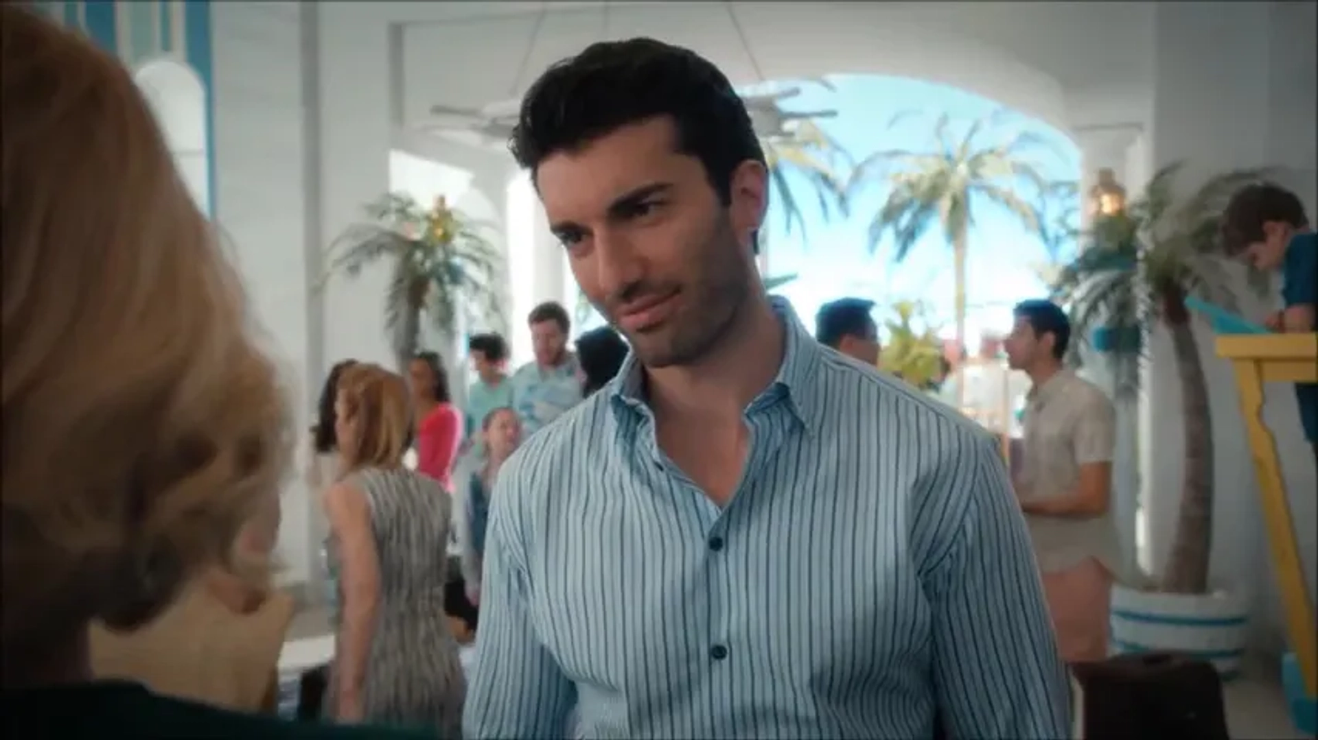 Justin Baldoni and Yael Grobglas in Jane the Virgin (2014)