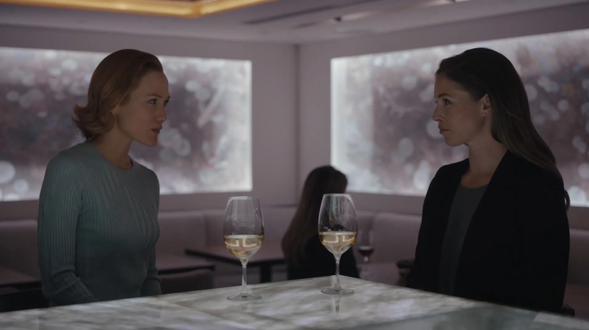 Natalie Krill and Louisa Krause in The Girlfriend Experience (2016)