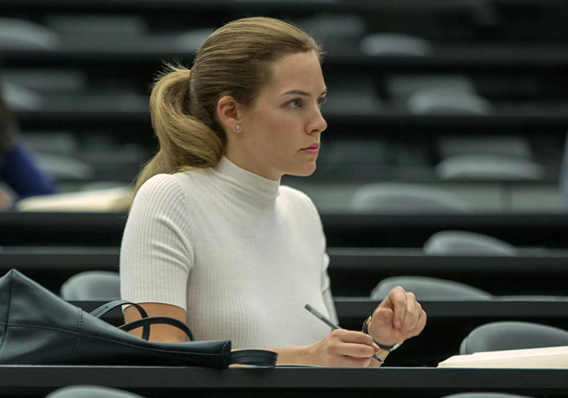 Riley Keough in The Girlfriend Experience (2016)