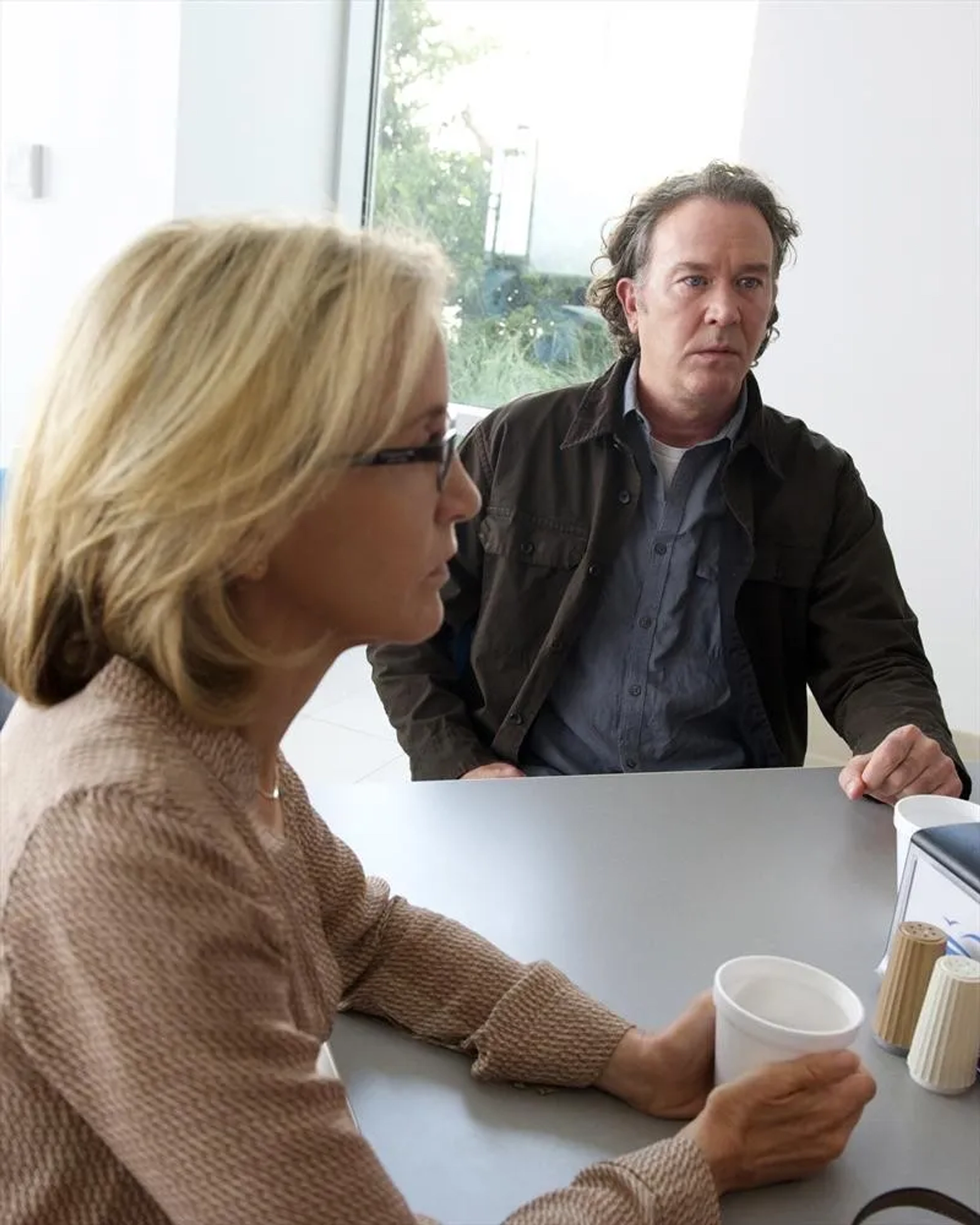 Timothy Hutton and Felicity Huffman in American Crime (2015)