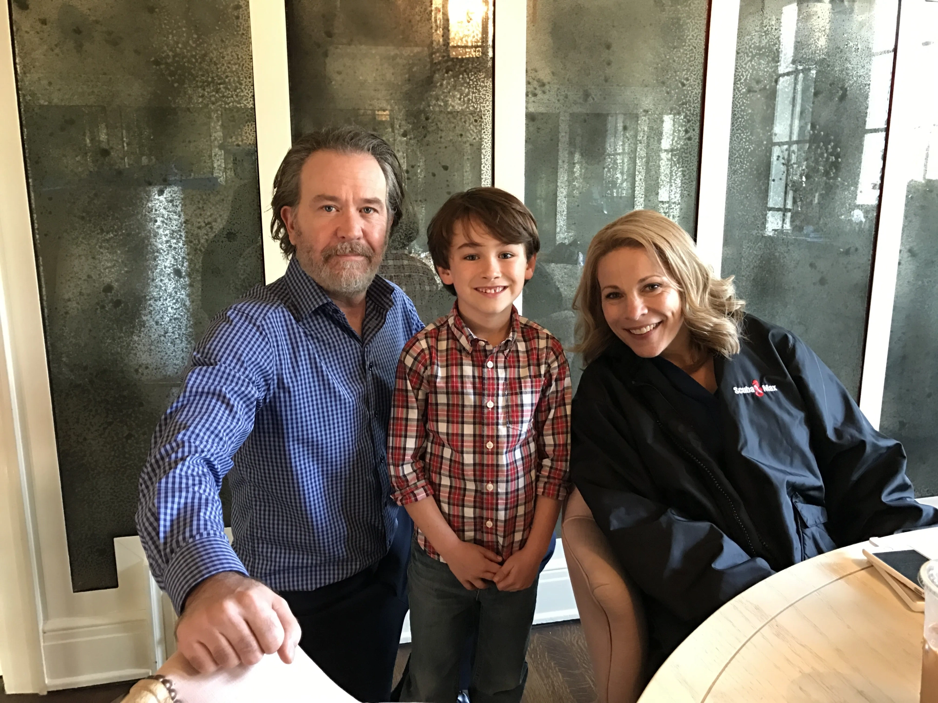 American Crime S3 on-set with dad Timothy Hutton & mom Lili Taylor