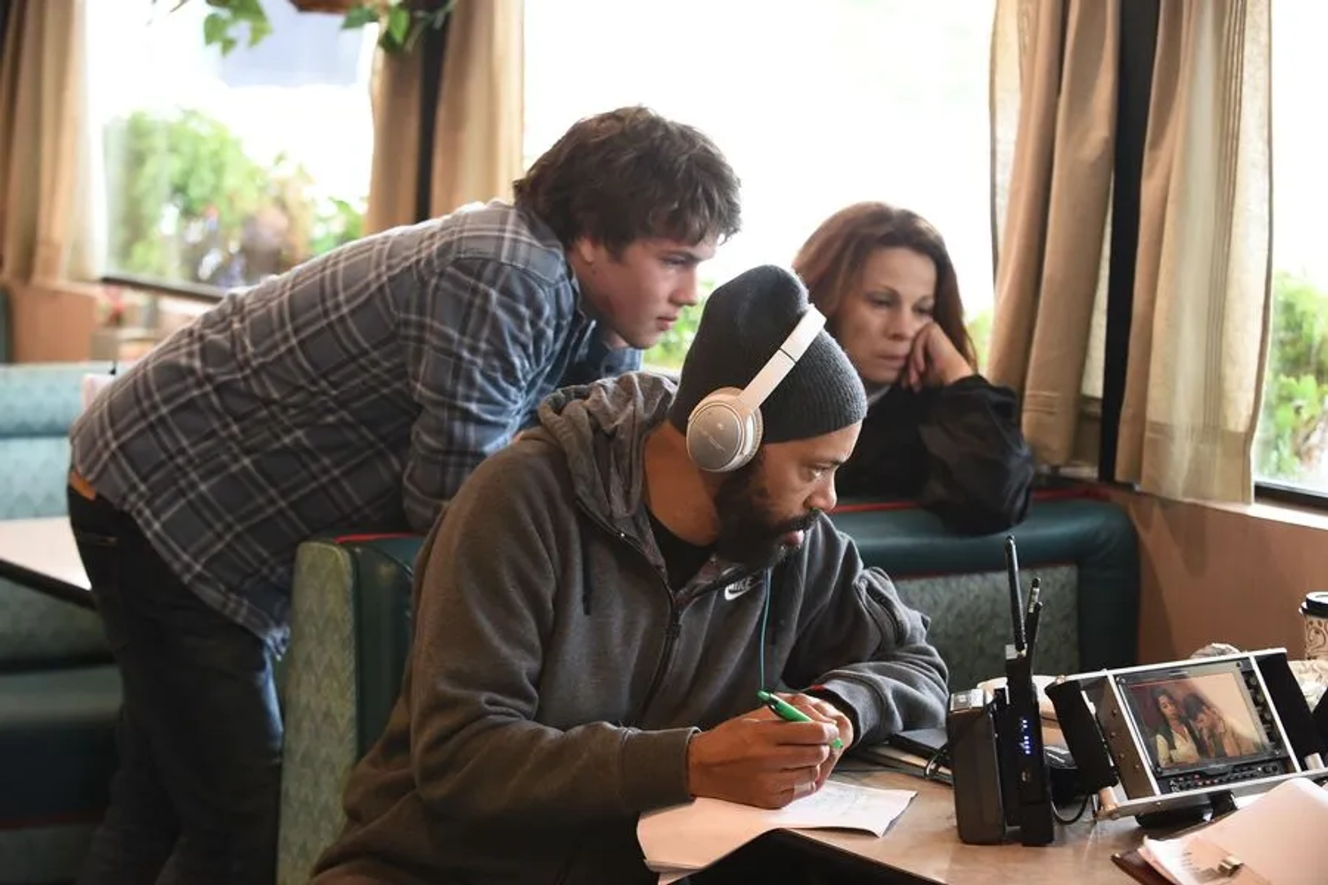 Behind the scenes on 'American Crime' with Connor Jessup, John Ridley and Lili Taylor.