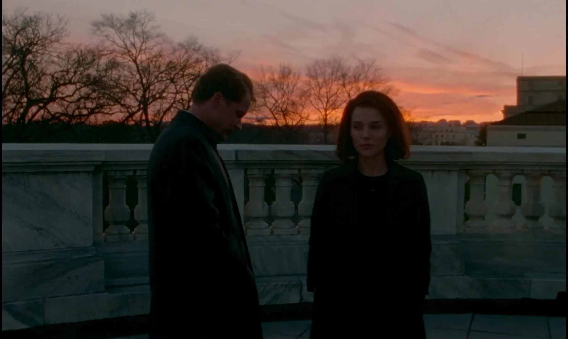 Natalie Portman and Peter Sarsgaard in Jackie (2016)